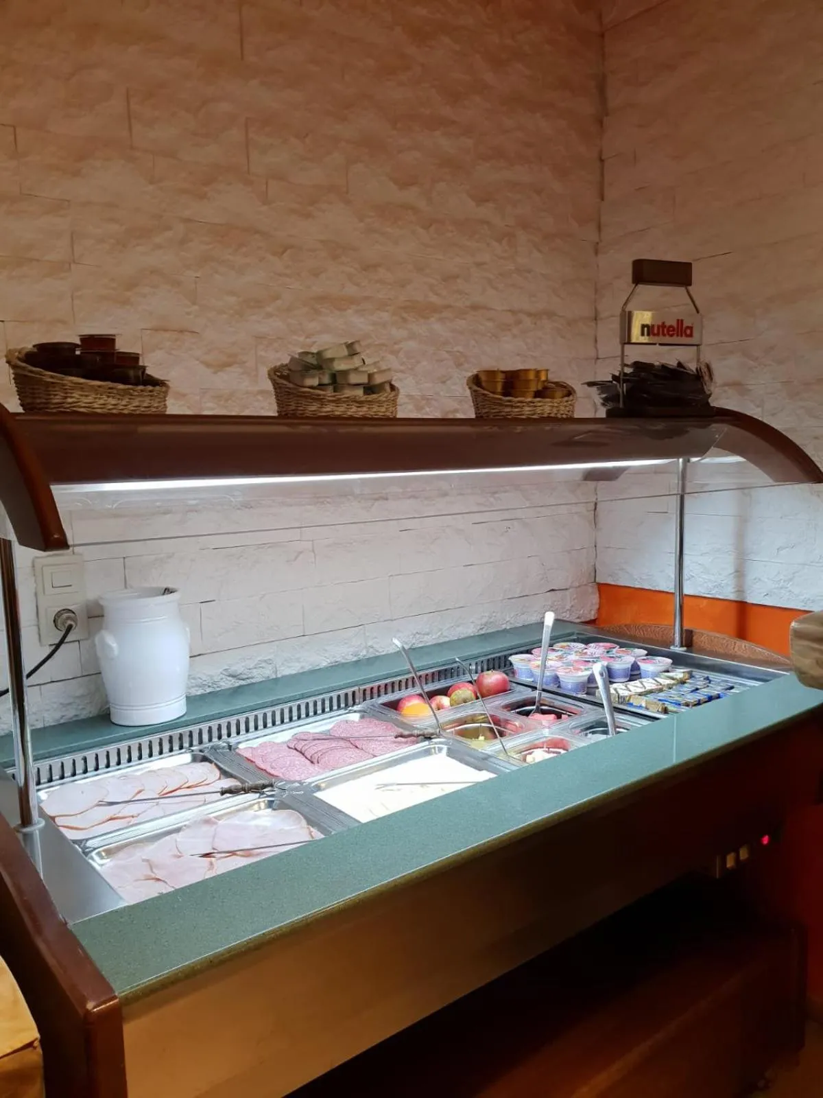 Breakfast in Hotel zum Goldenen Wagen