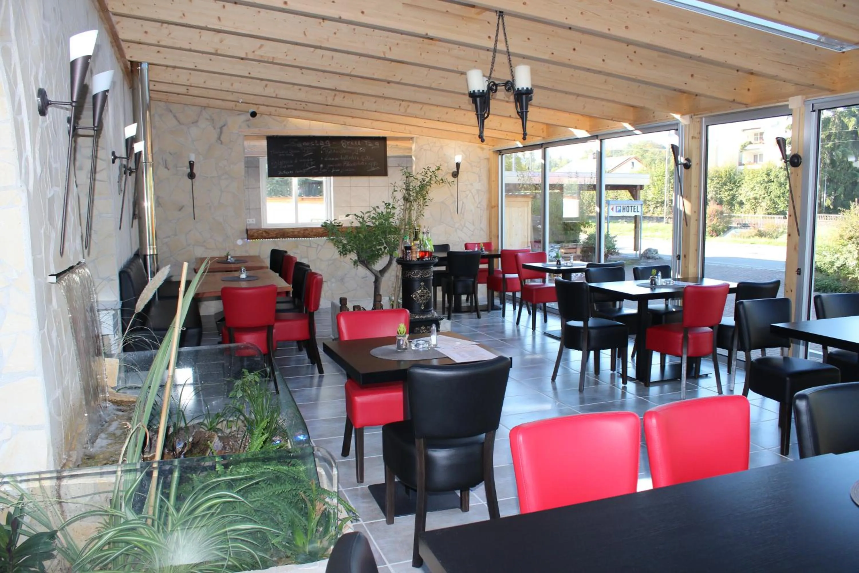 Dining area in Hotel zum Goldenen Wagen