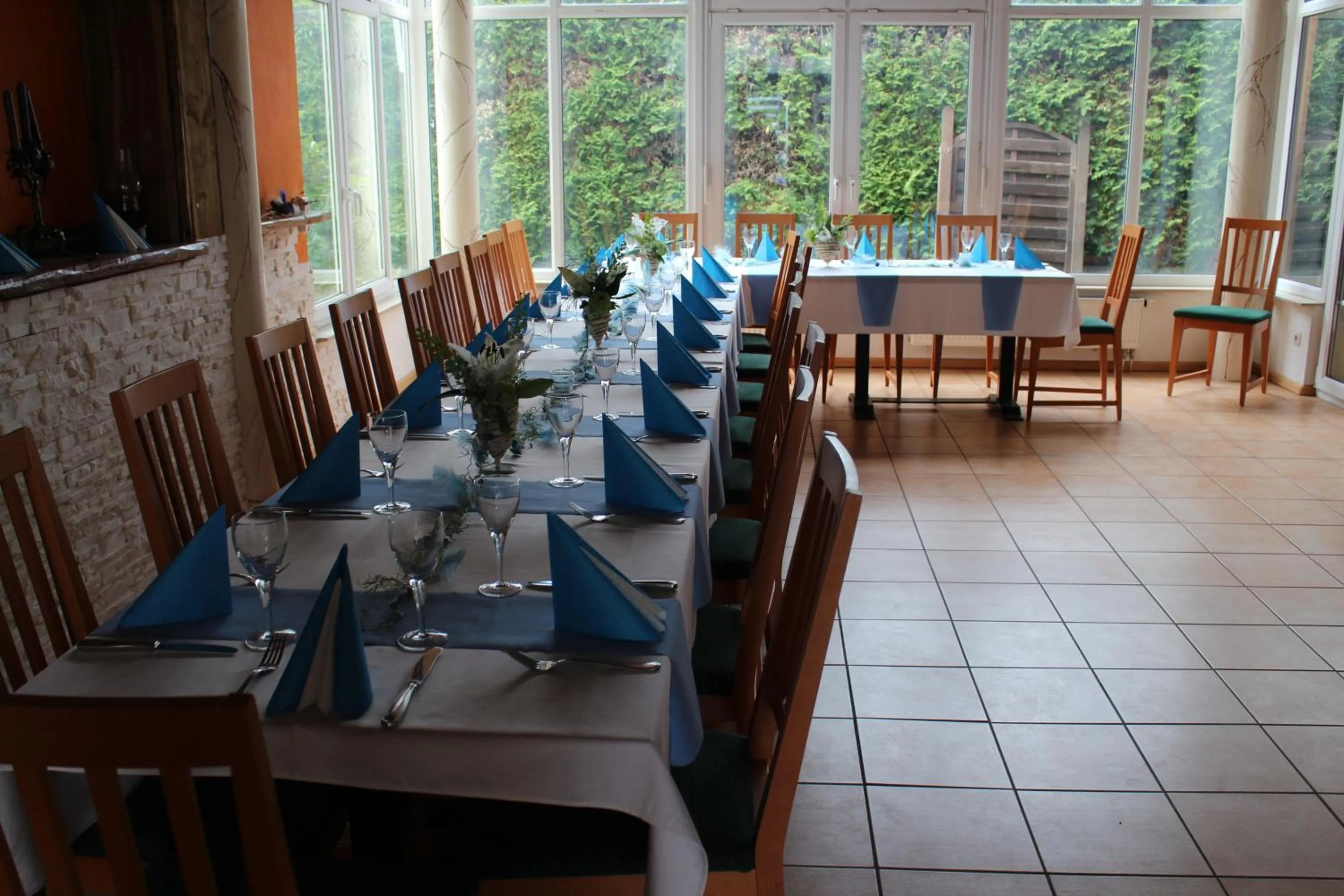 Restaurant/places to eat in Hotel zum Goldenen Wagen