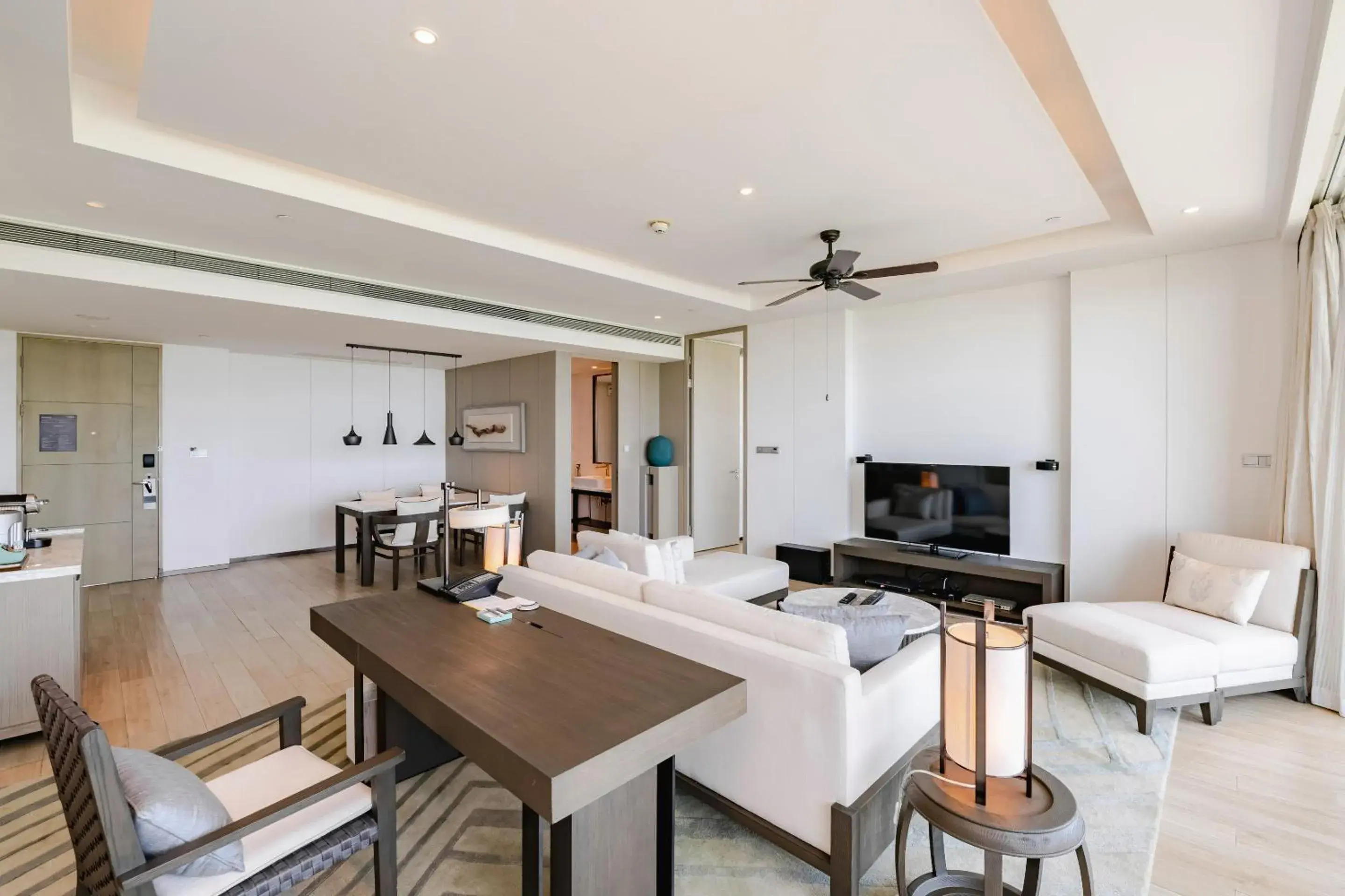 Renewal Oceanfront Suit in The Westin Blue Bay Resort & Spa Renewal Oceanfront Suit in The Westin Blue Bay Resort & Spa