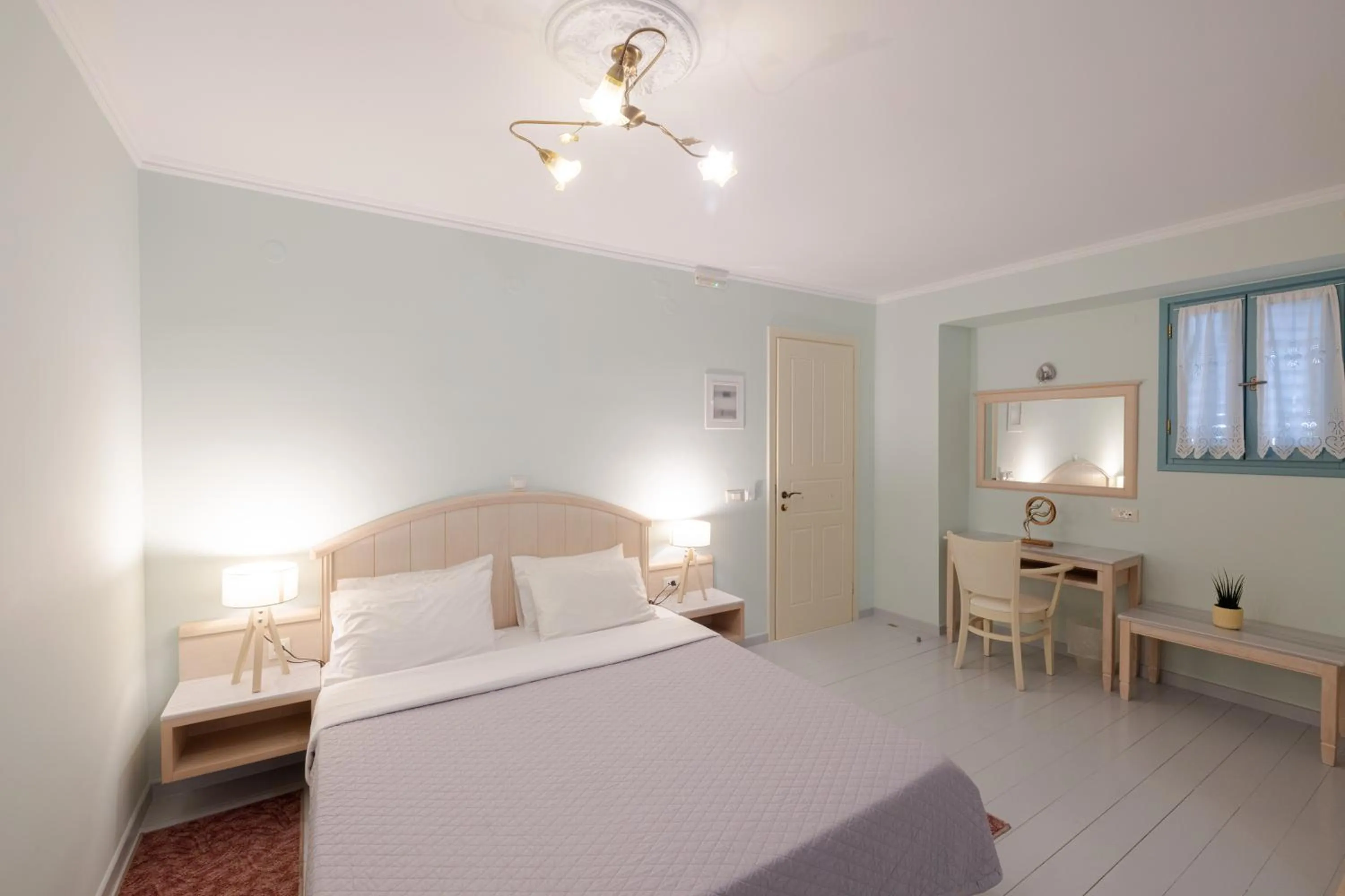 Bed in 999 Luxury Hotel