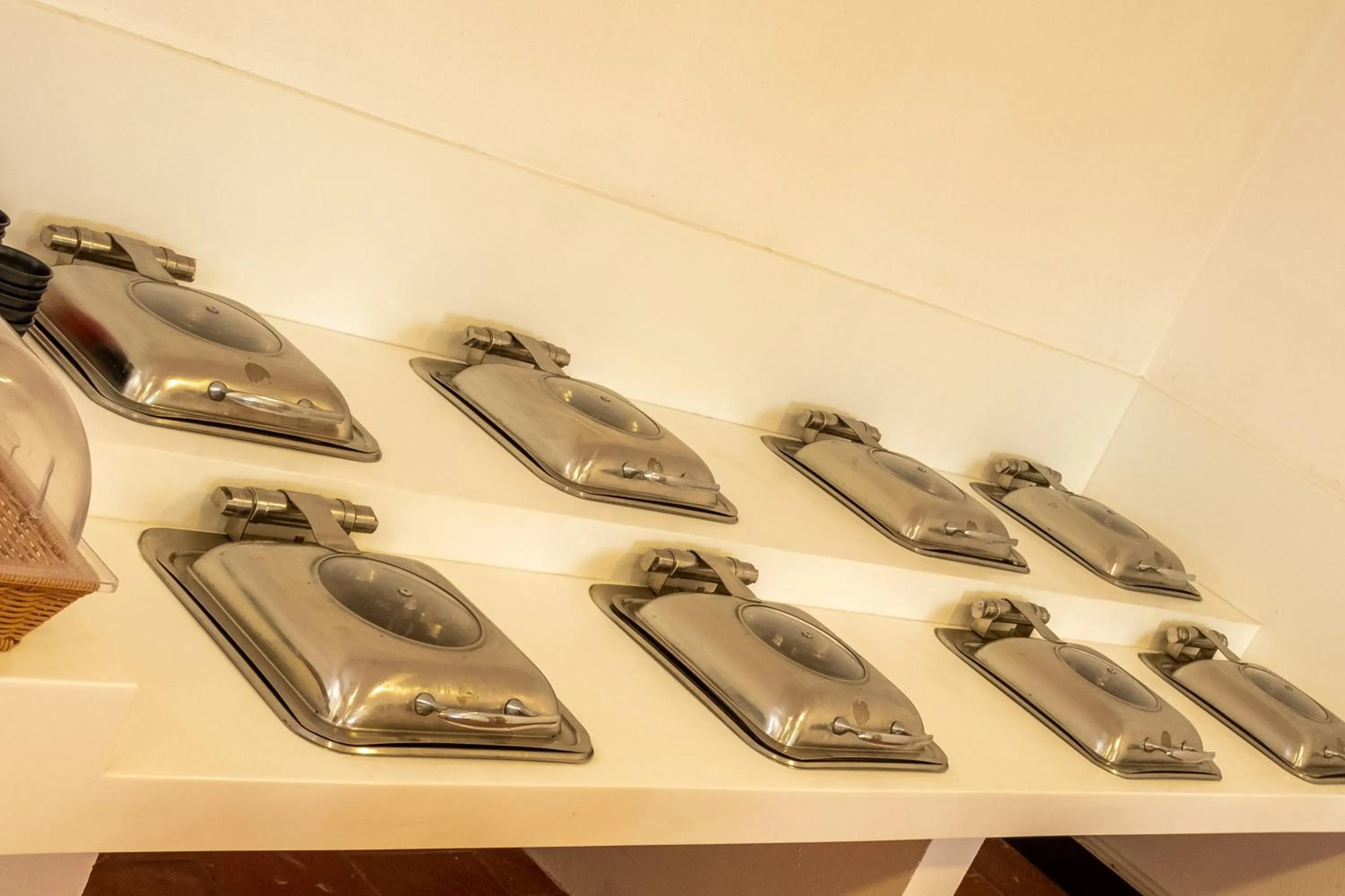 Restaurant/places to eat in La Woods Village Resort