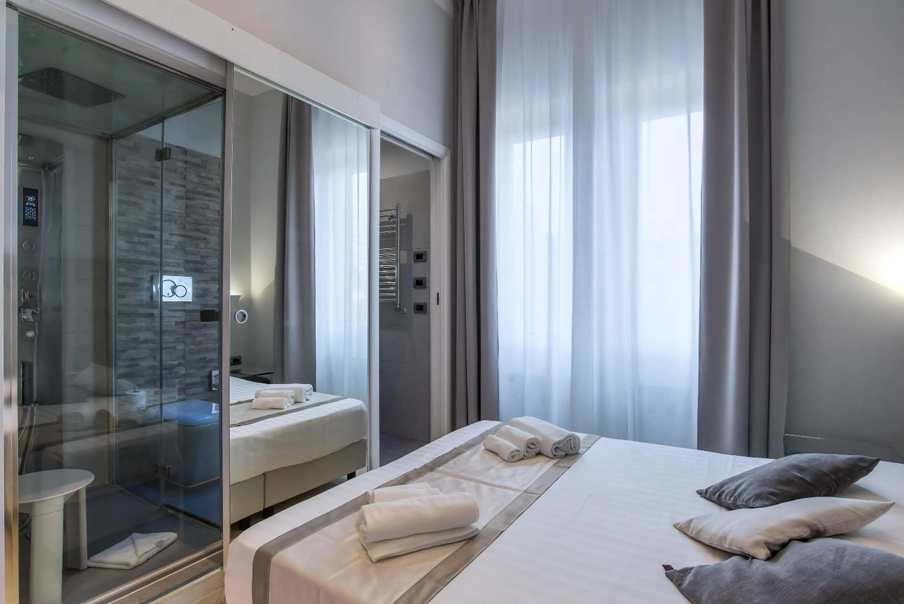 Bedroom, Bed in Pantheon Caesar Relais