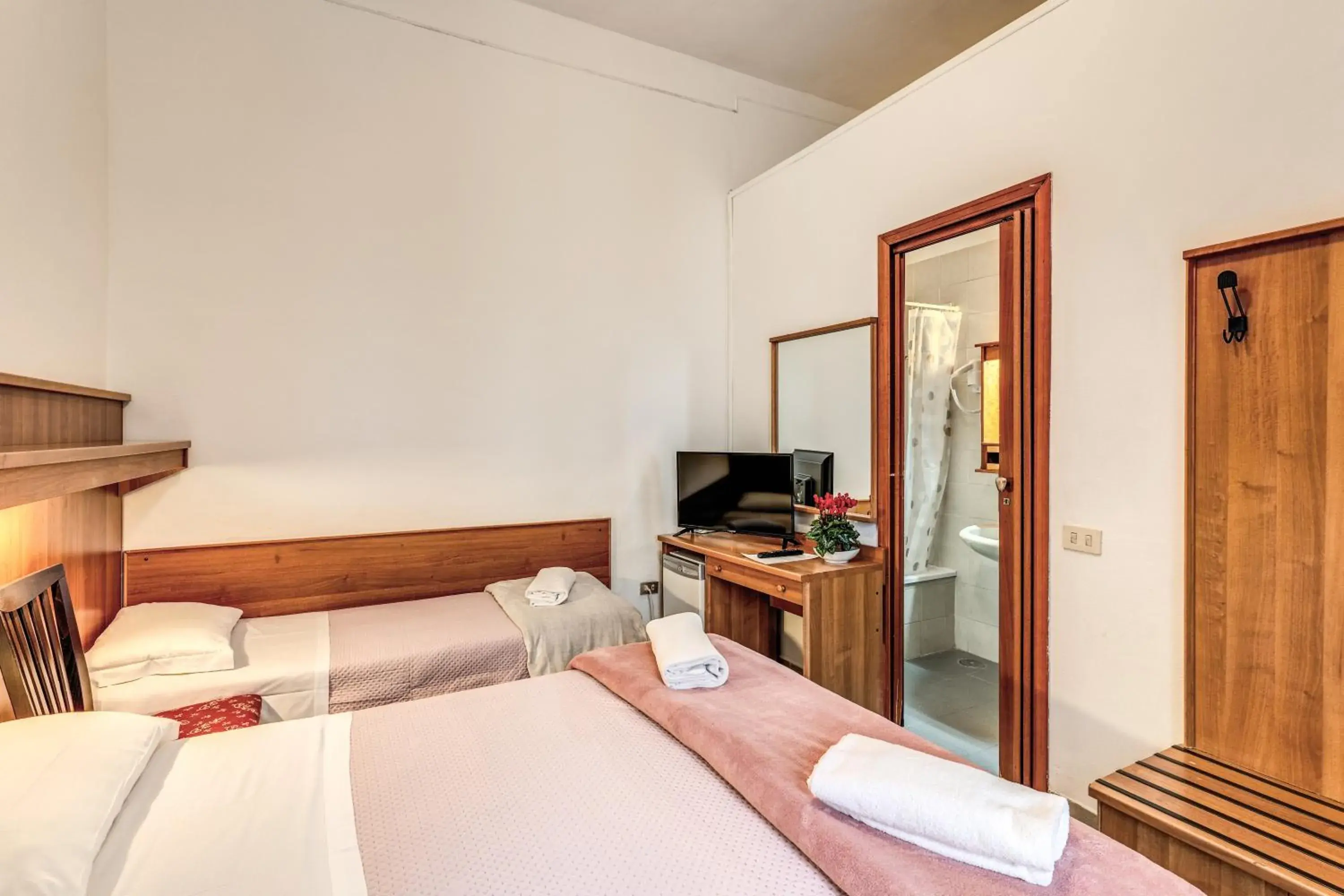 Triple Room in Hotel Giada Roma Triple Room in Hotel Giada Roma