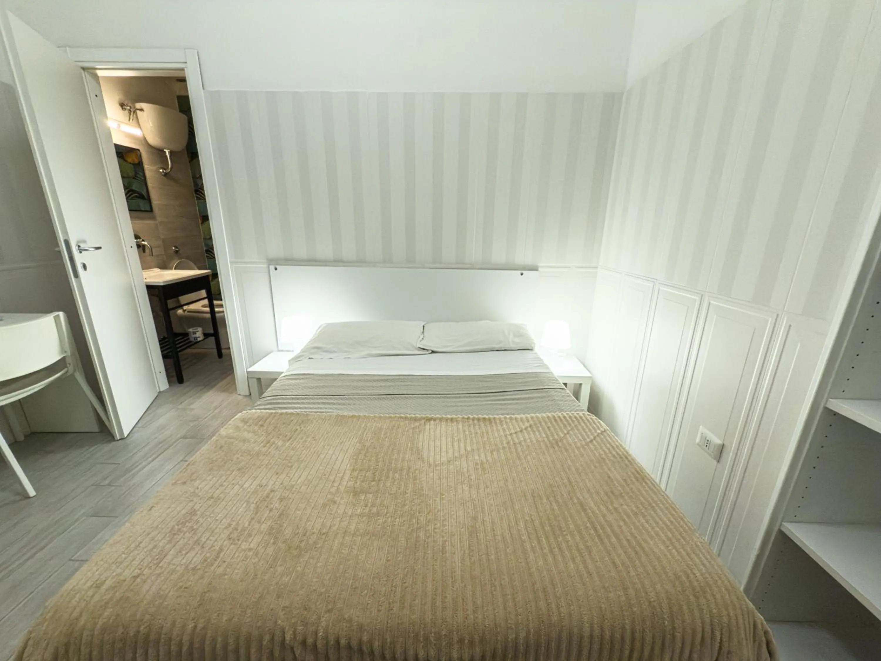 Bed in Hotel Giada Roma