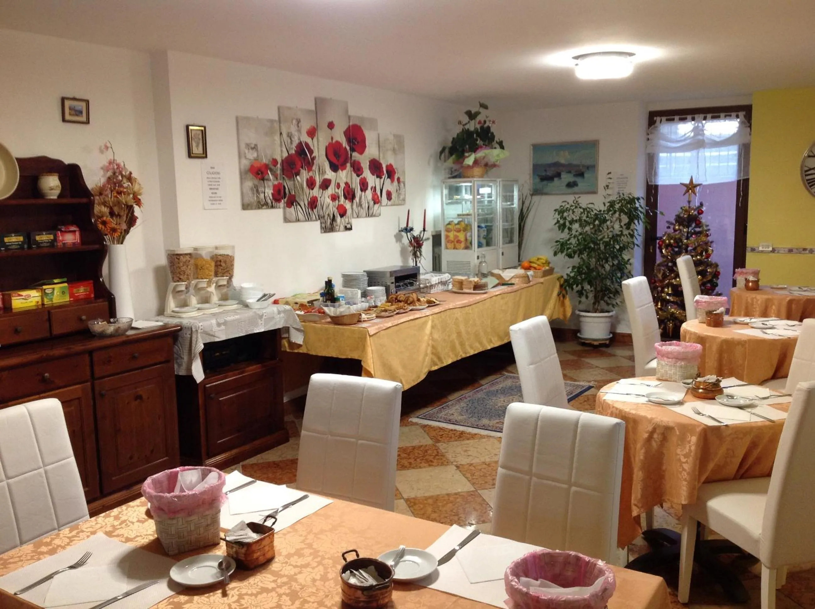 Buffet breakfast in G&G Bed&Breakfast and apartments