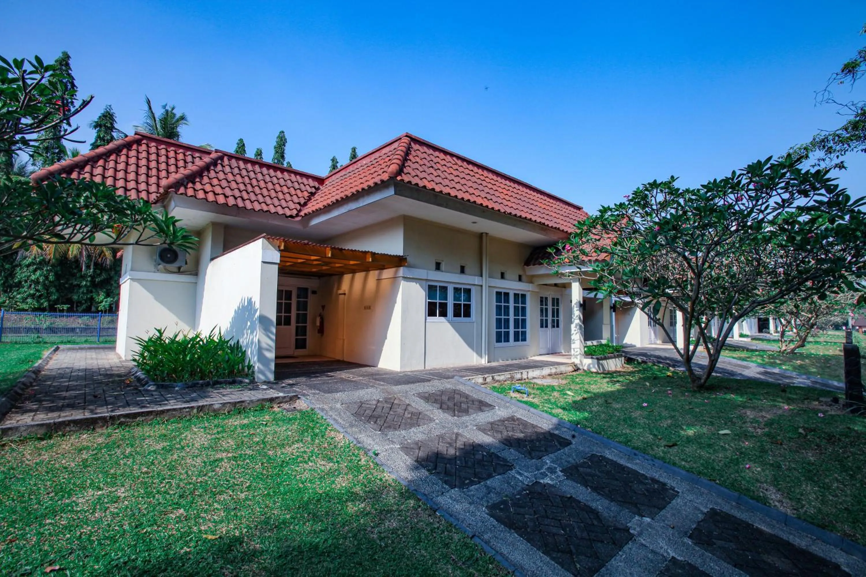 Facade/entrance in The Royale Krakatau