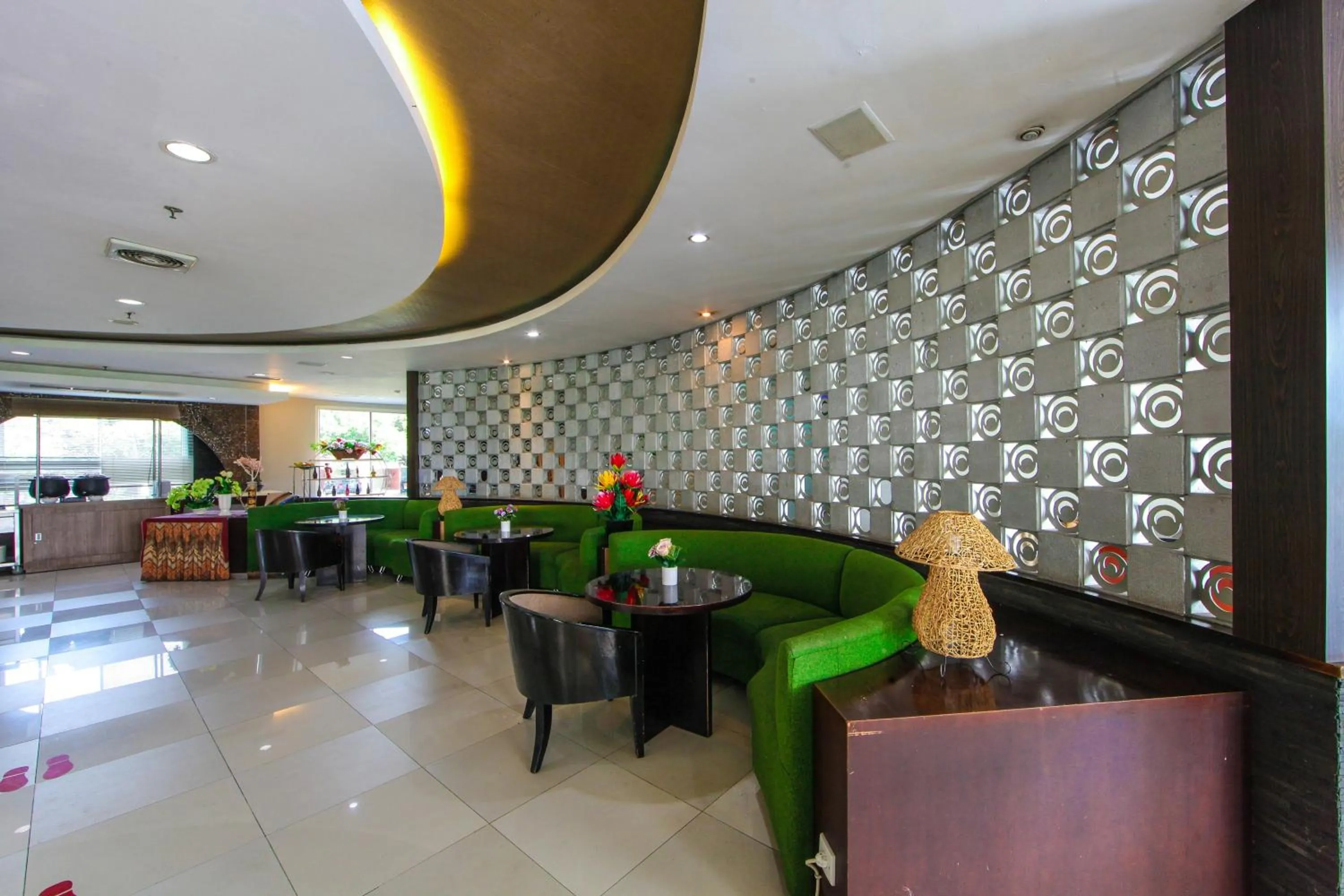 Restaurant/places to eat in The Royale Krakatau