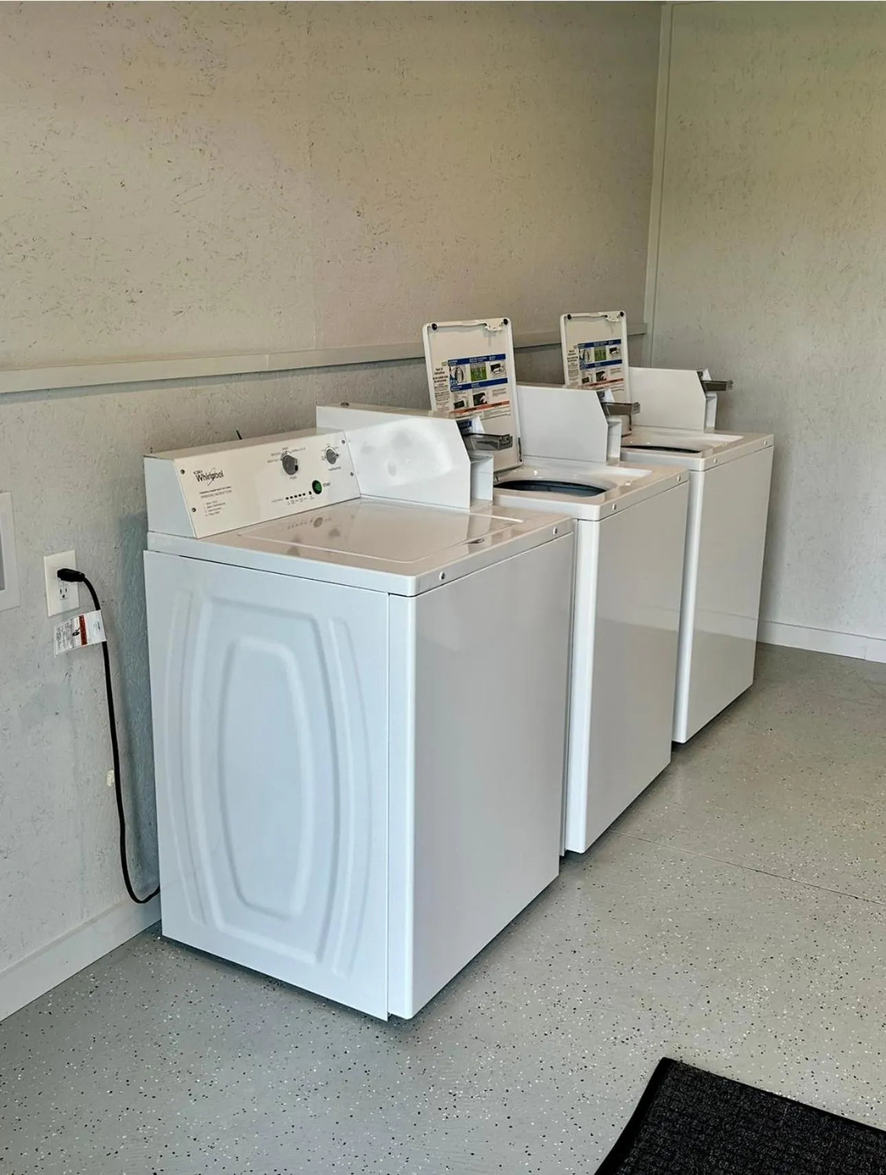 Lakeside Motel, Cabins and RV