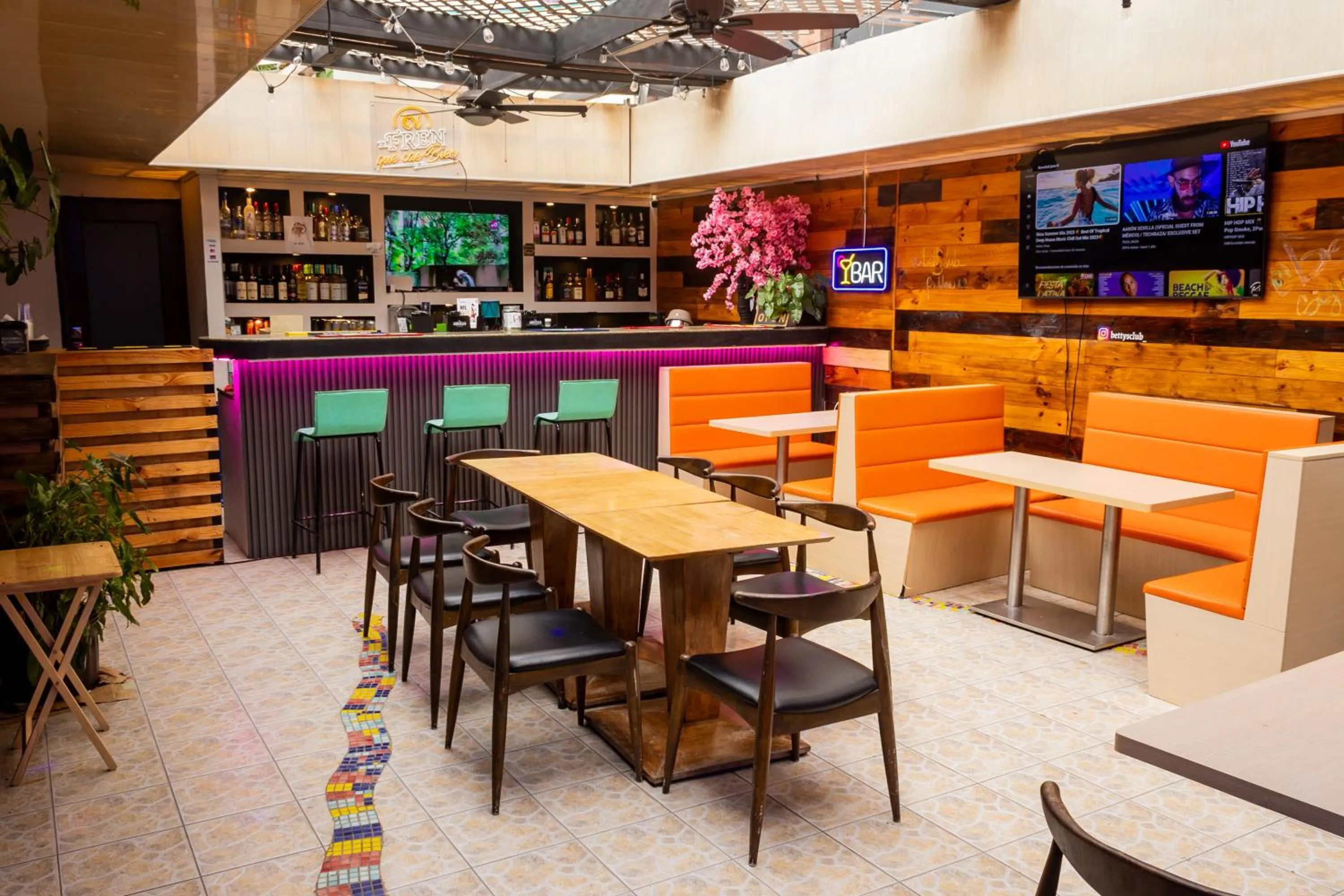 Lounge or bar in Hotel Guacamaya