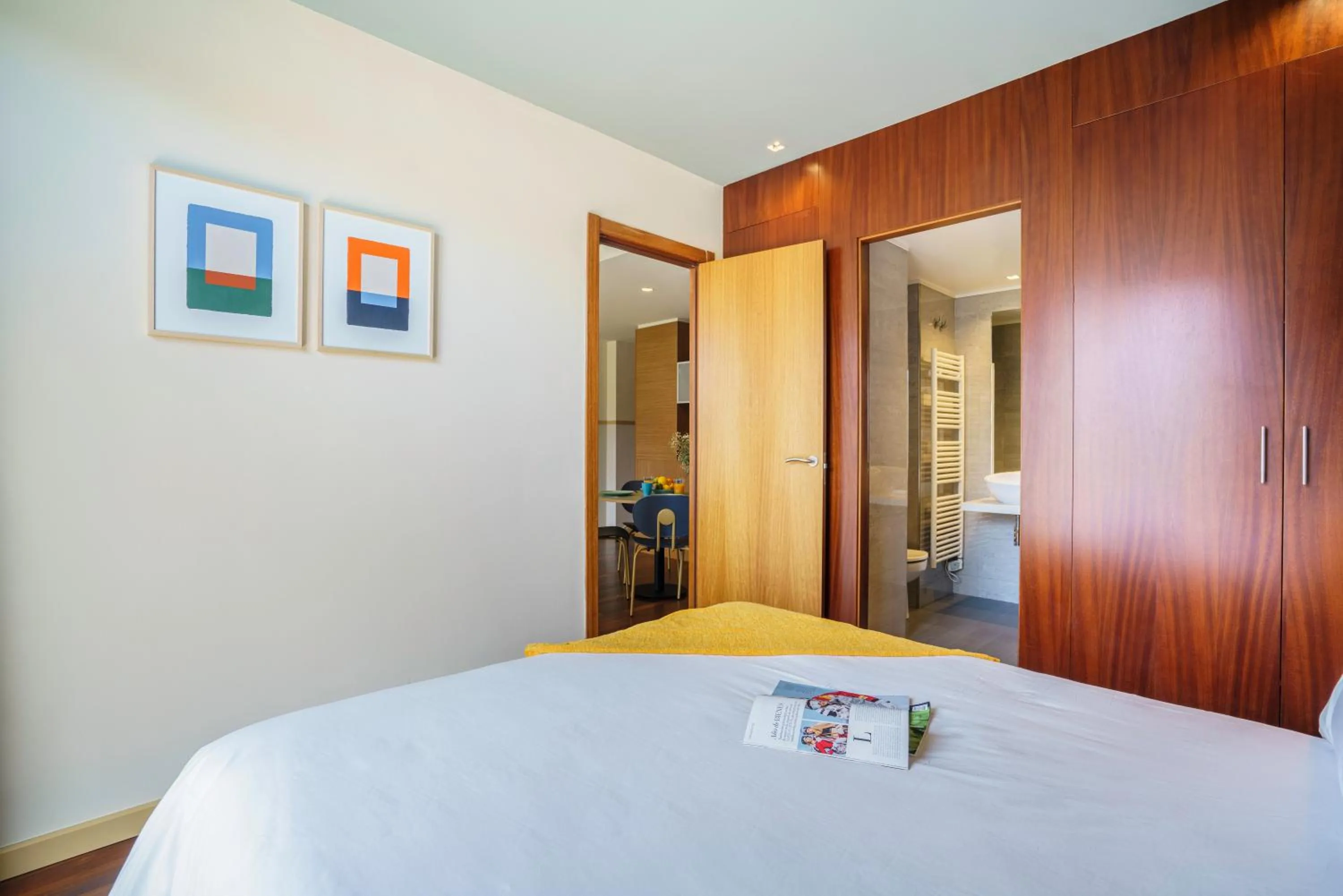 Bathroom, Bed in Aspasios Diagonal Art Apartments