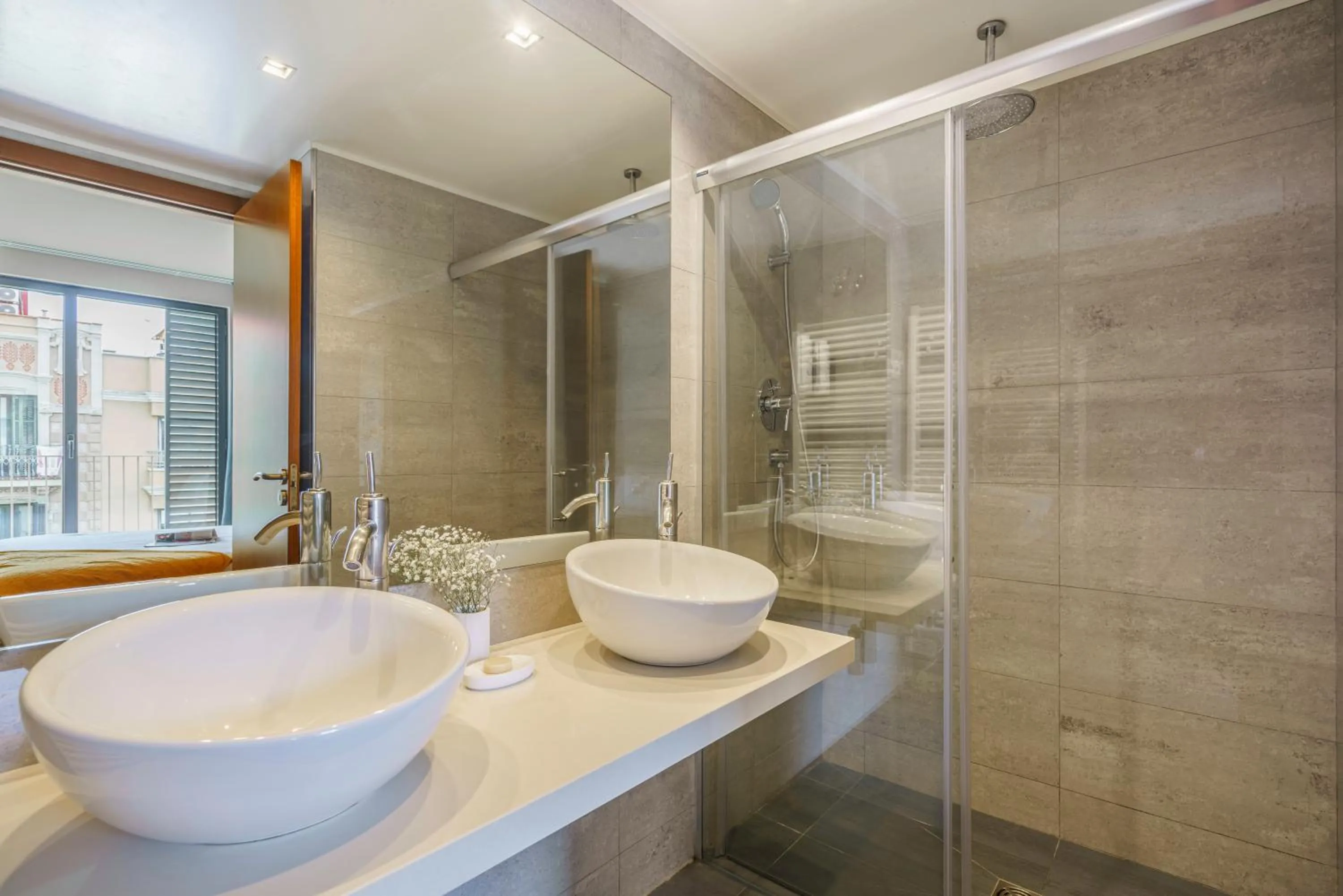 Shower in Aspasios Diagonal Art Apartments