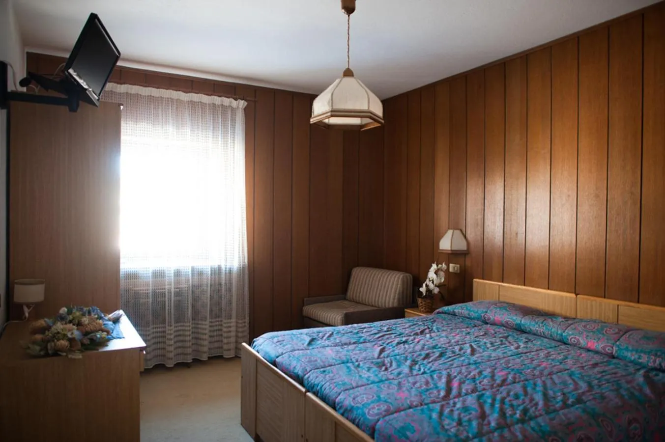 Bathroom, Bed in Hotel Sport