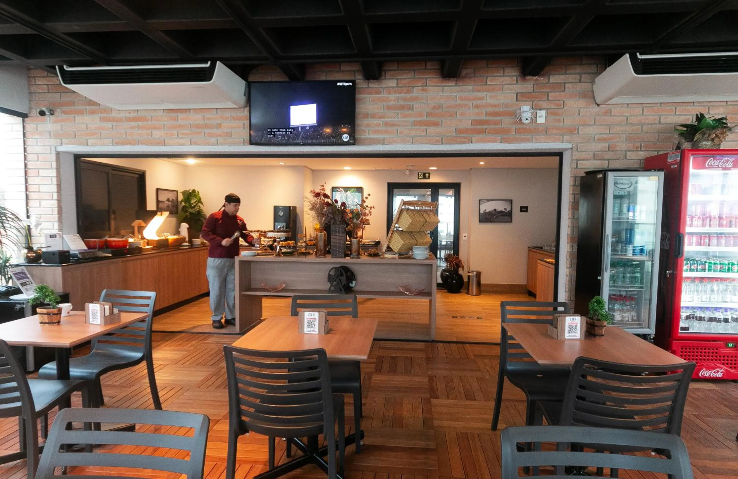 Breakfast in EZ Moema Hotel