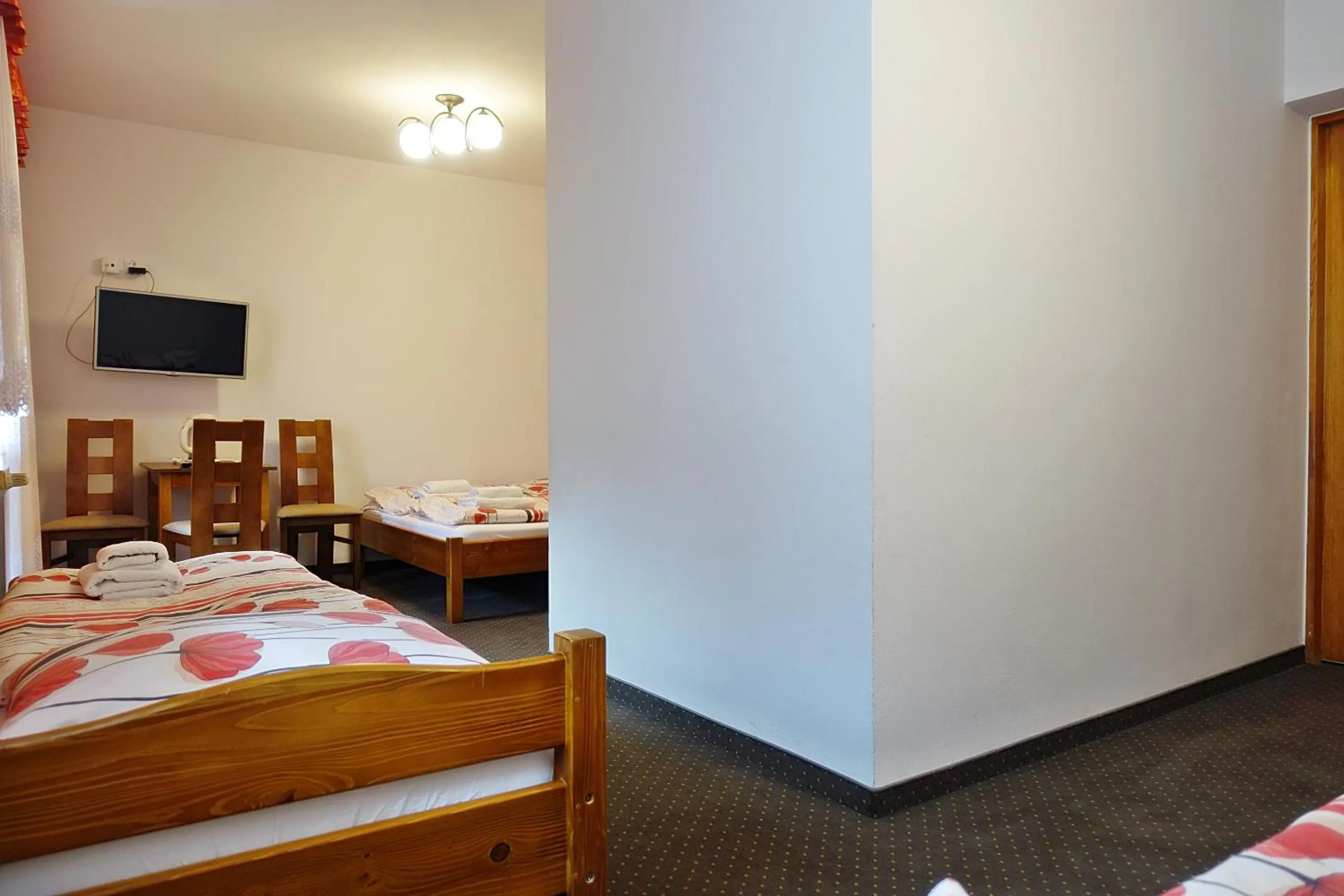 Bed in Pokoje gościnne u Komperdow pod wyciągiem narciarskim Kaniowka