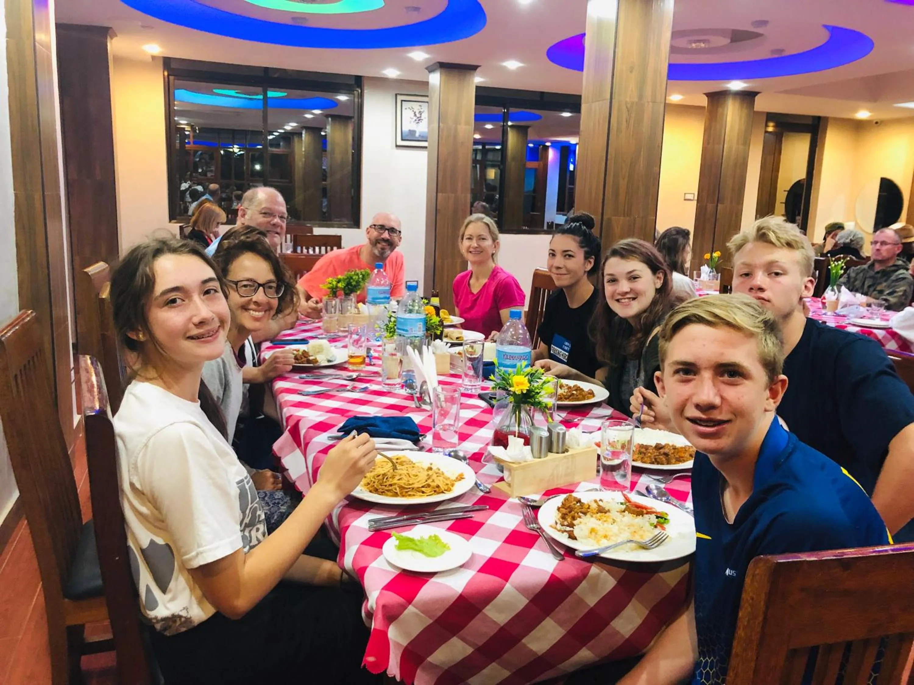 Restaurant/places to eat in Green Mountain Hotel