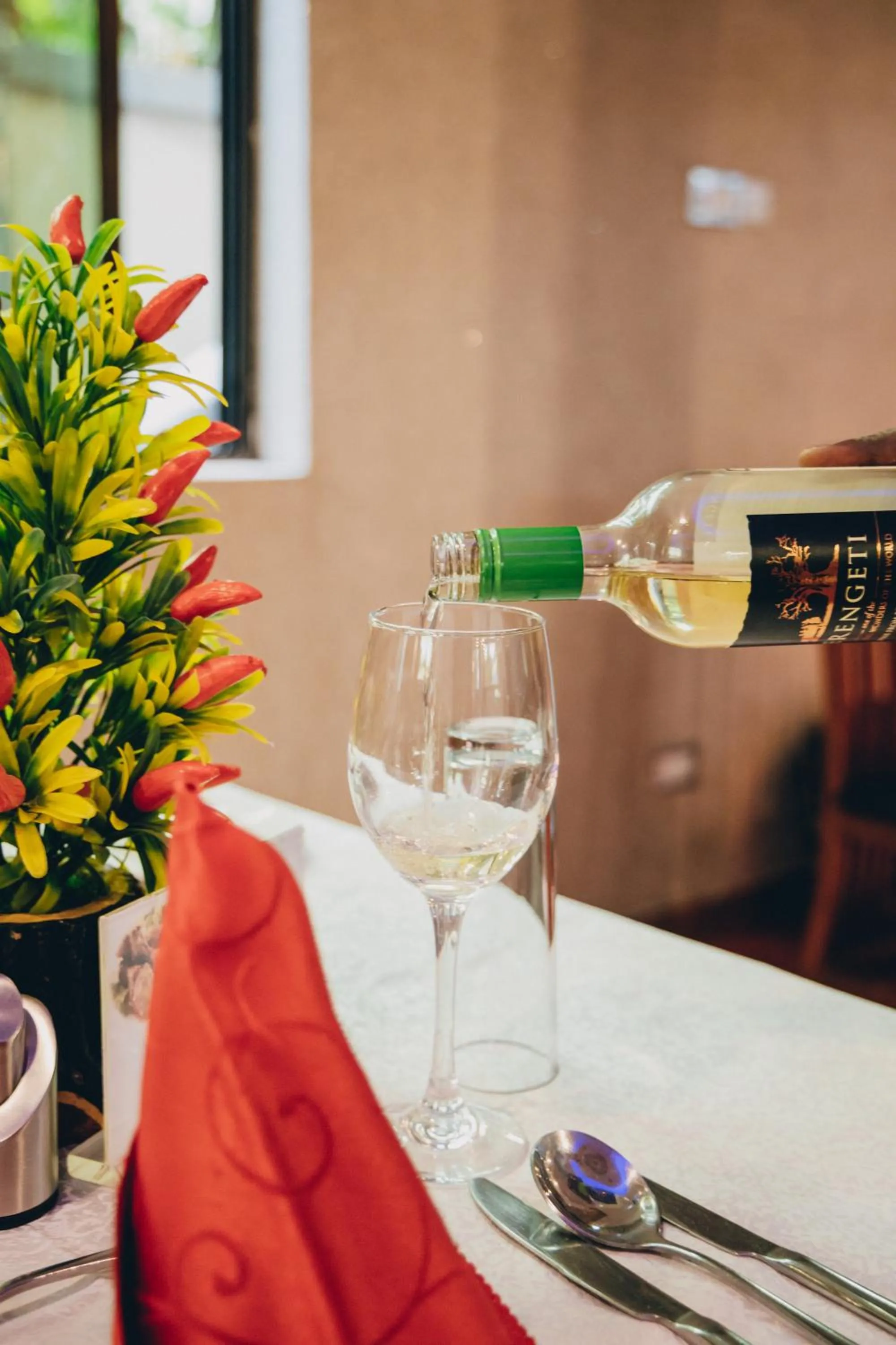 Restaurant/places to eat in Green Mountain Hotel