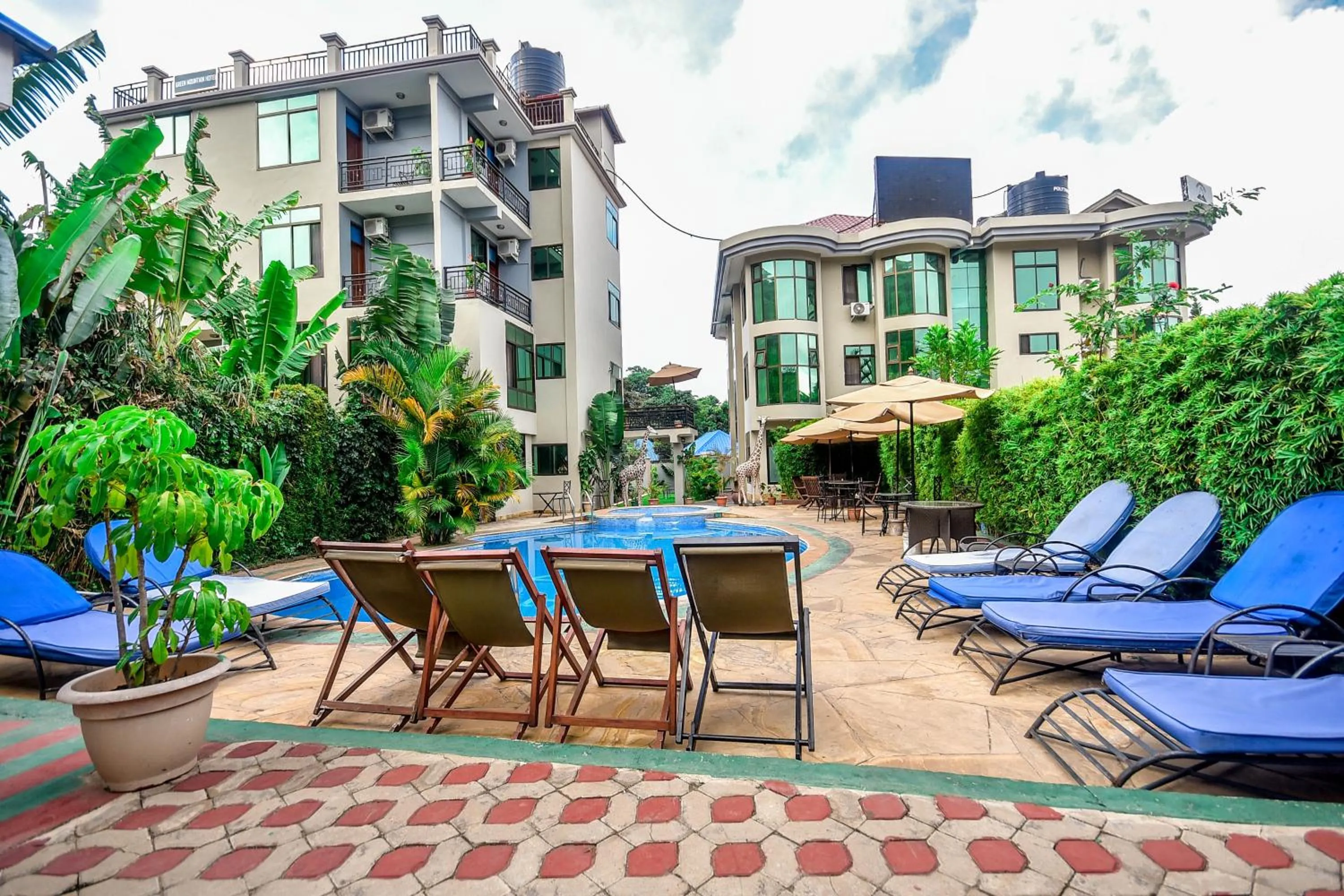 BBQ facilities in Green Mountain Hotel