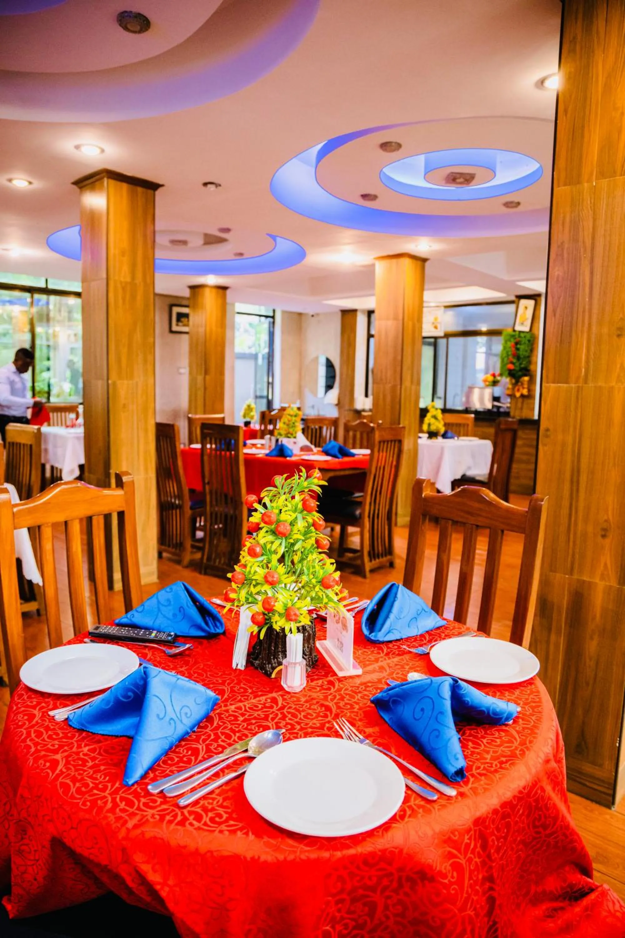 Restaurant/places to eat in Green Mountain Hotel