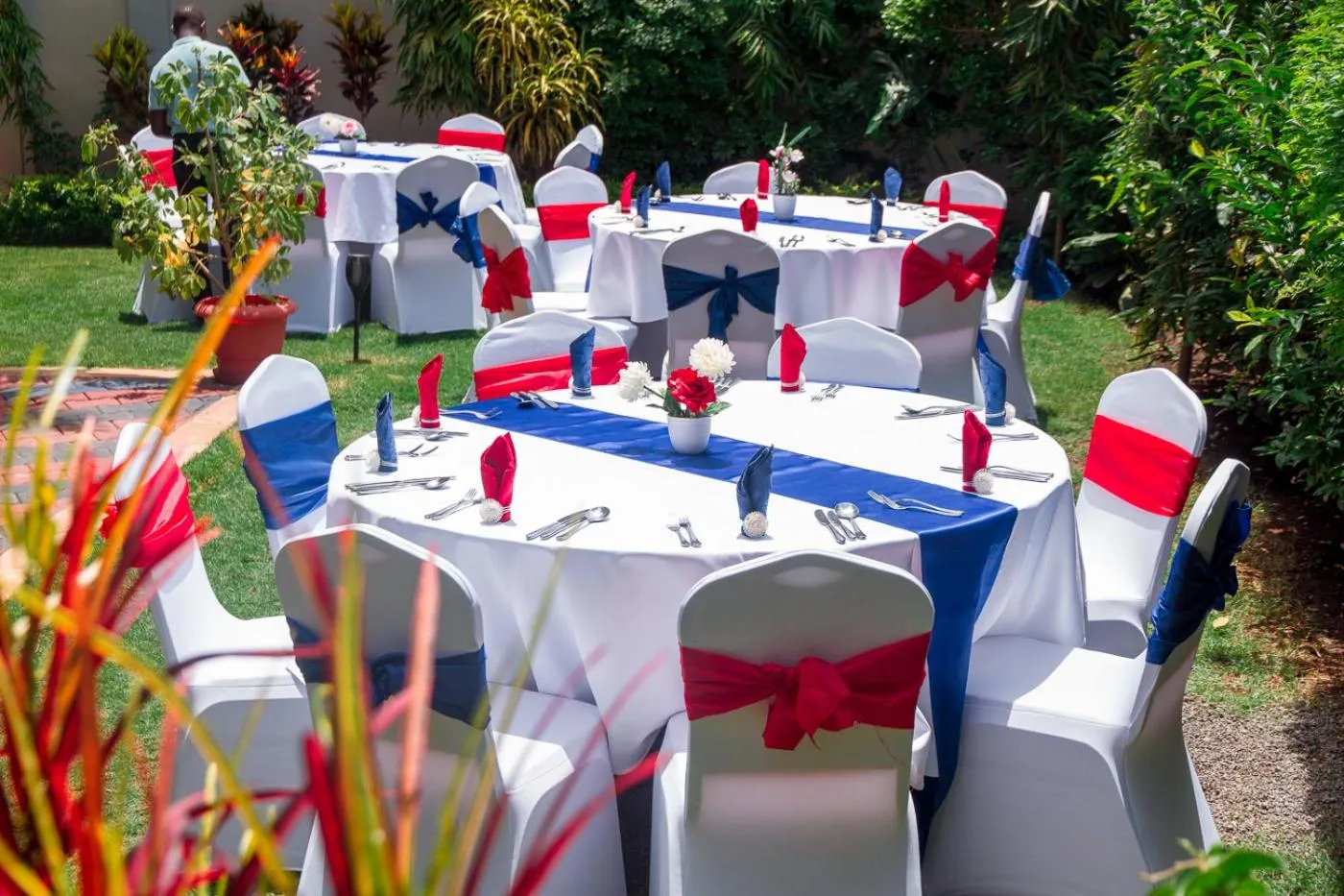 Restaurant/places to eat in Green Mountain Hotel