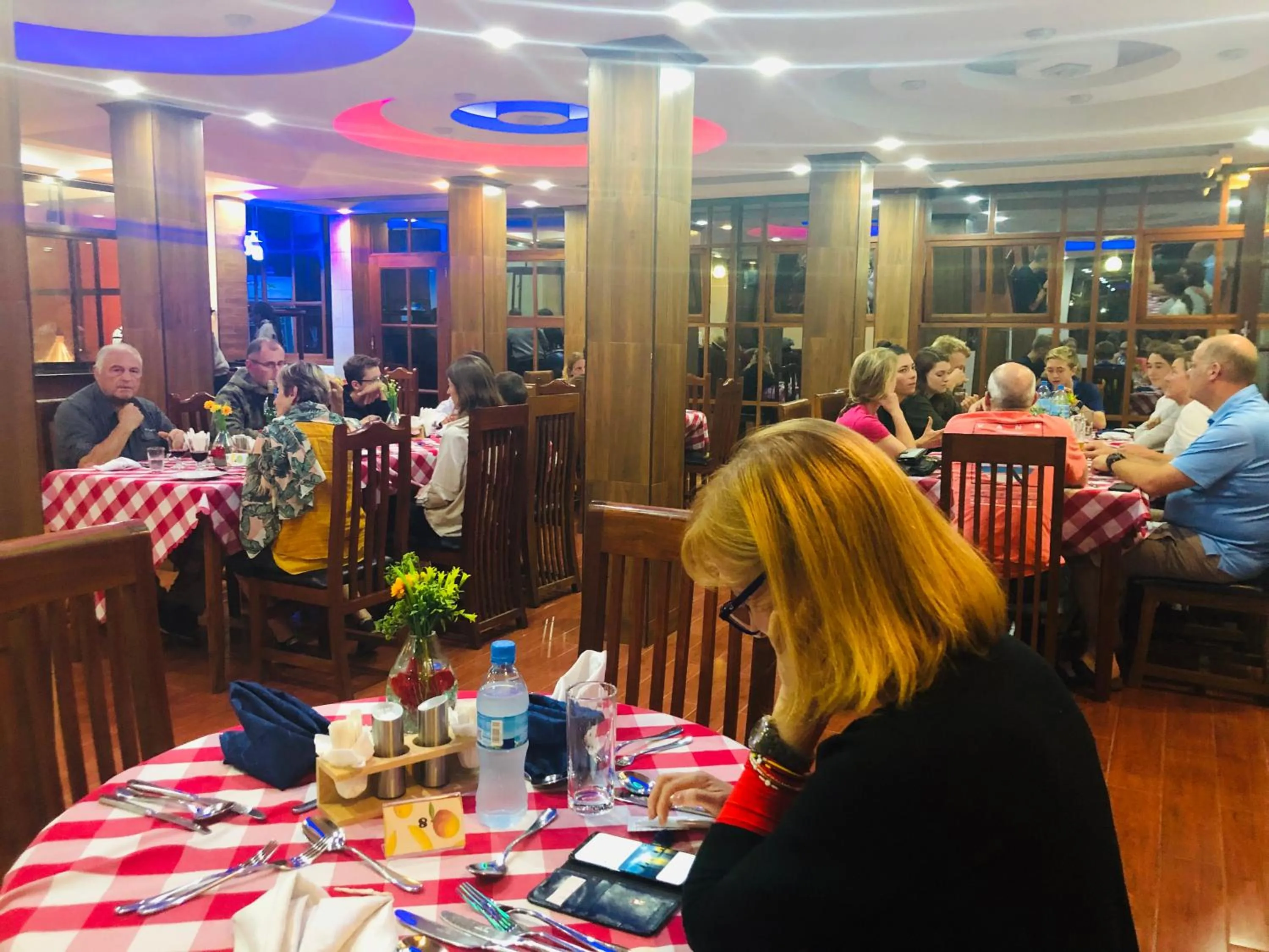 Restaurant/places to eat in Green Mountain Hotel