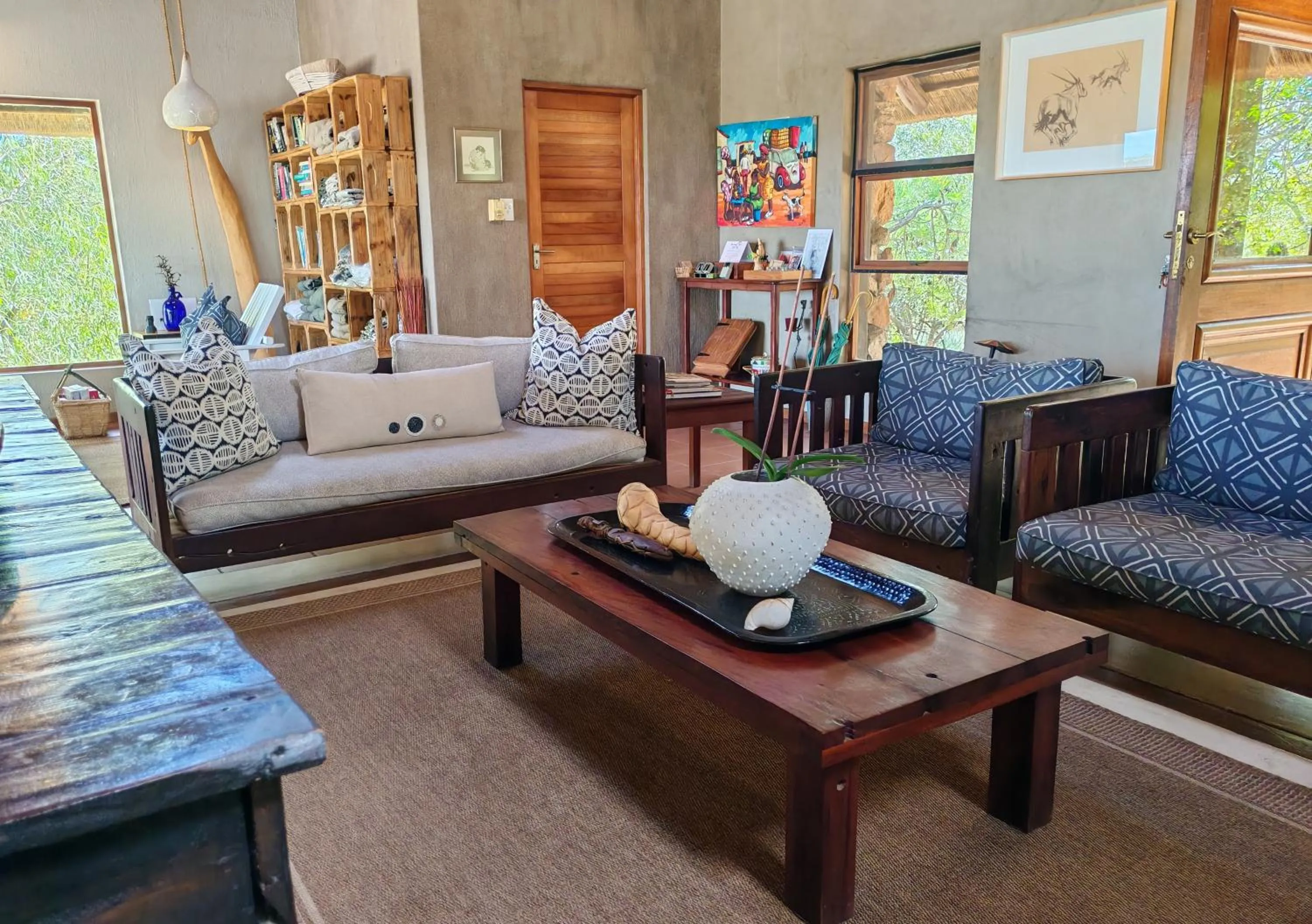Living room in Sausage Tree Safari Camp