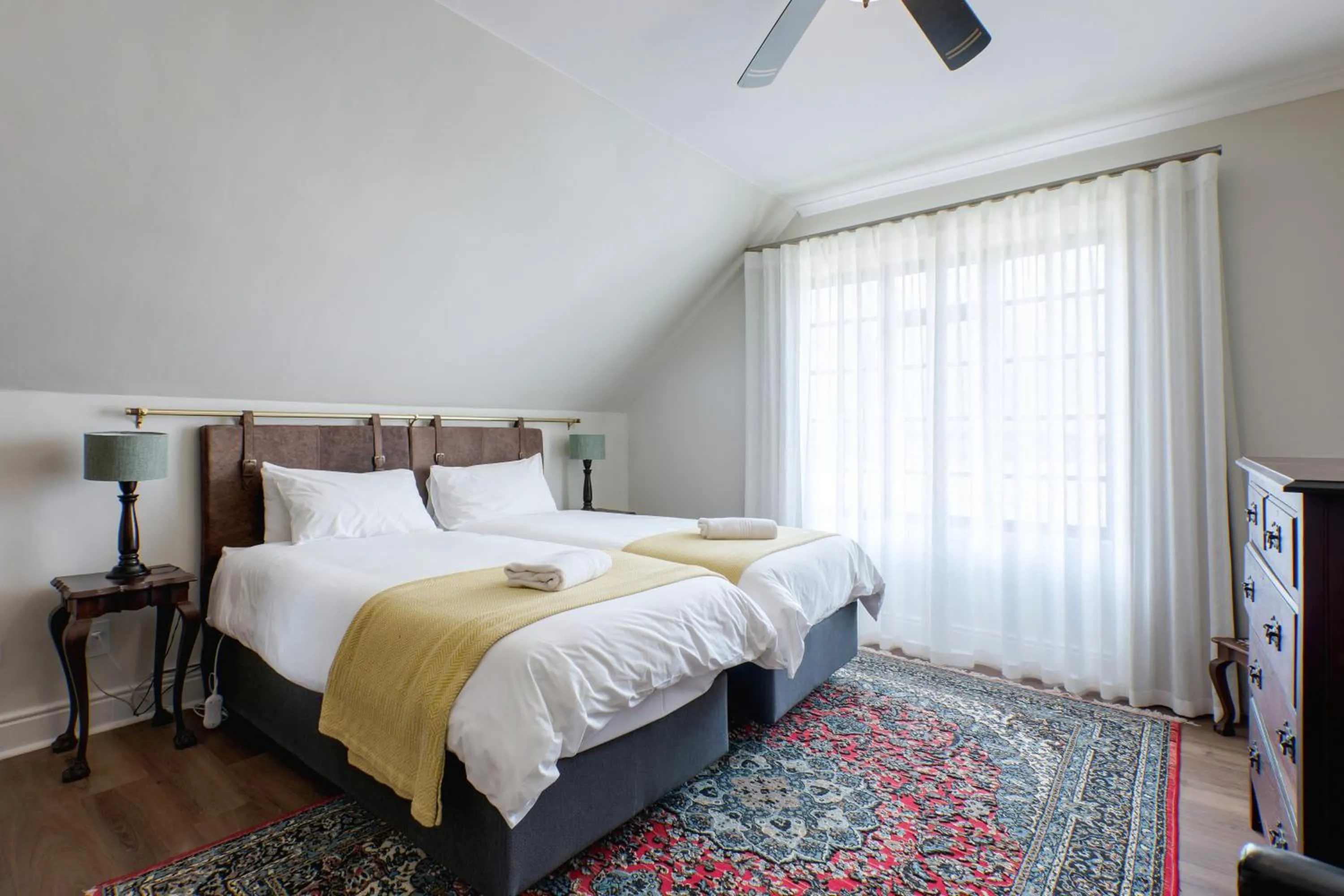 Bedroom, Bed in Portland Manor