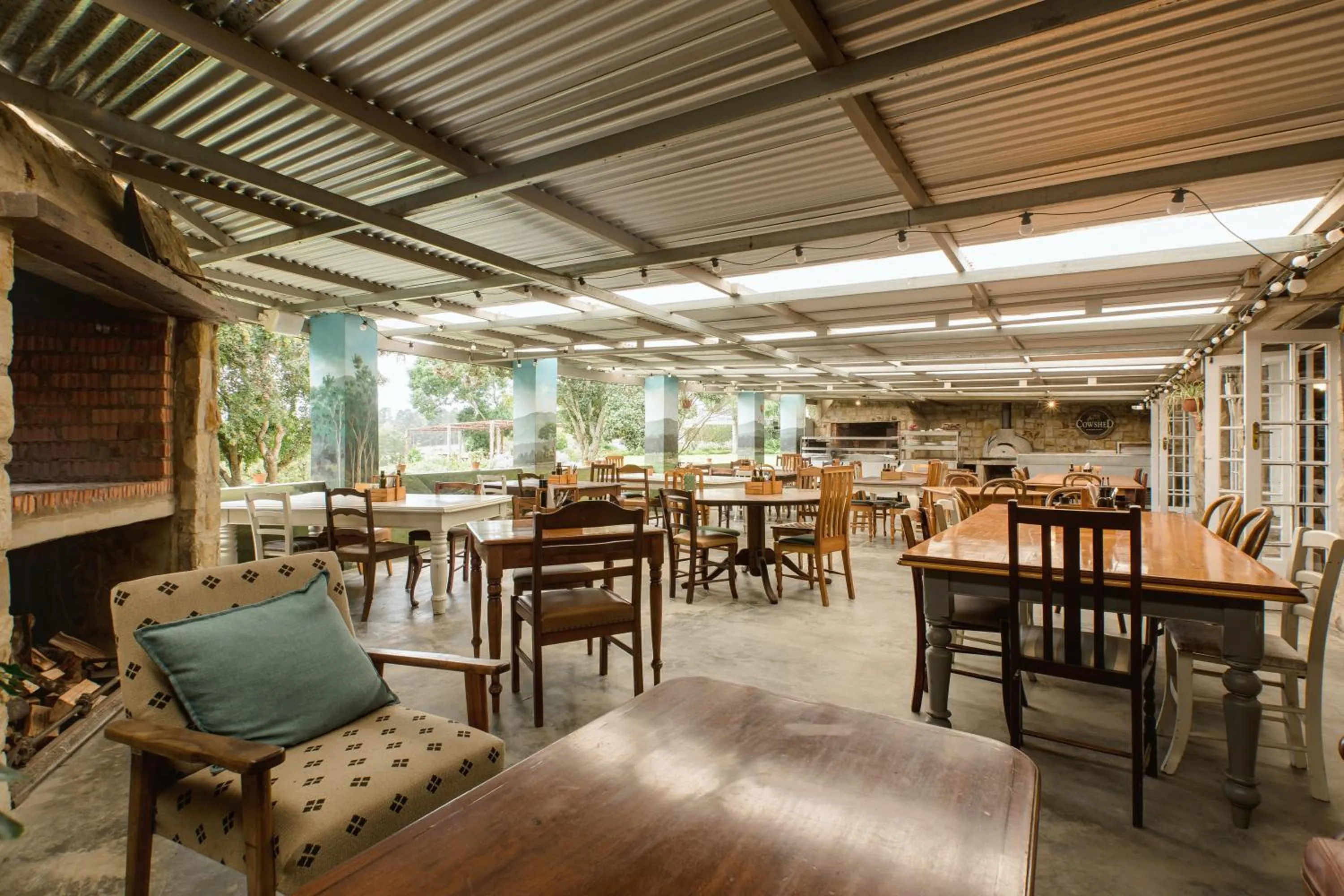 Restaurant/places to eat in Portland Manor