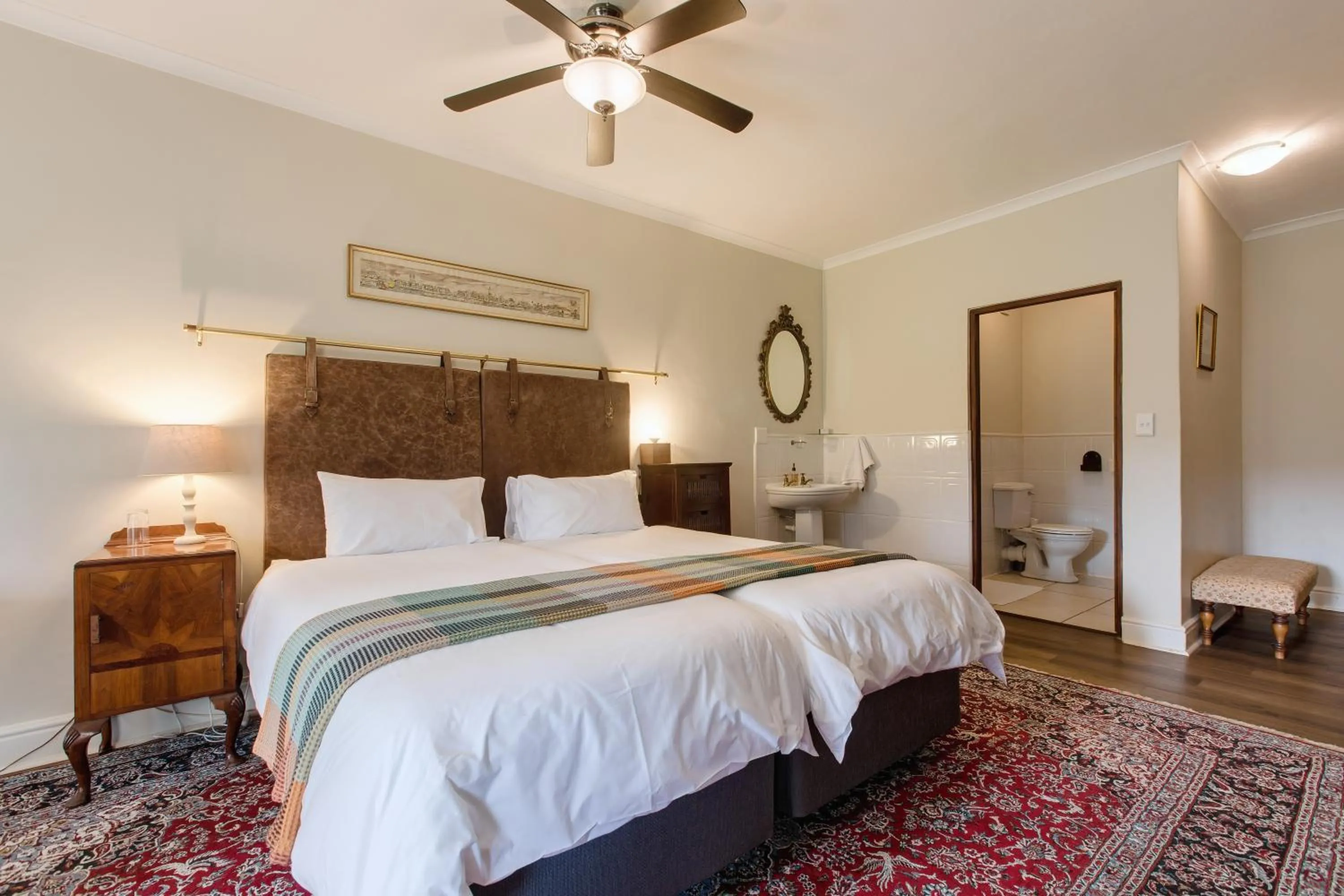 Bedroom, Bed in Portland Manor