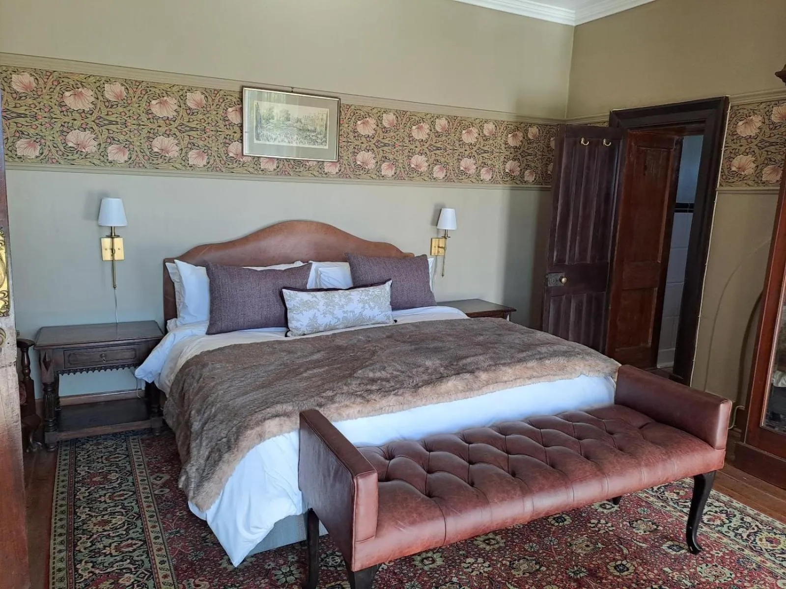 King Room - single occupancy in Portland Manor