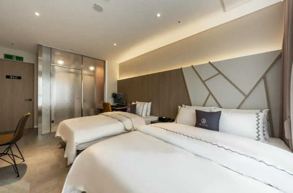 Bed in Gimpo JK Hotel