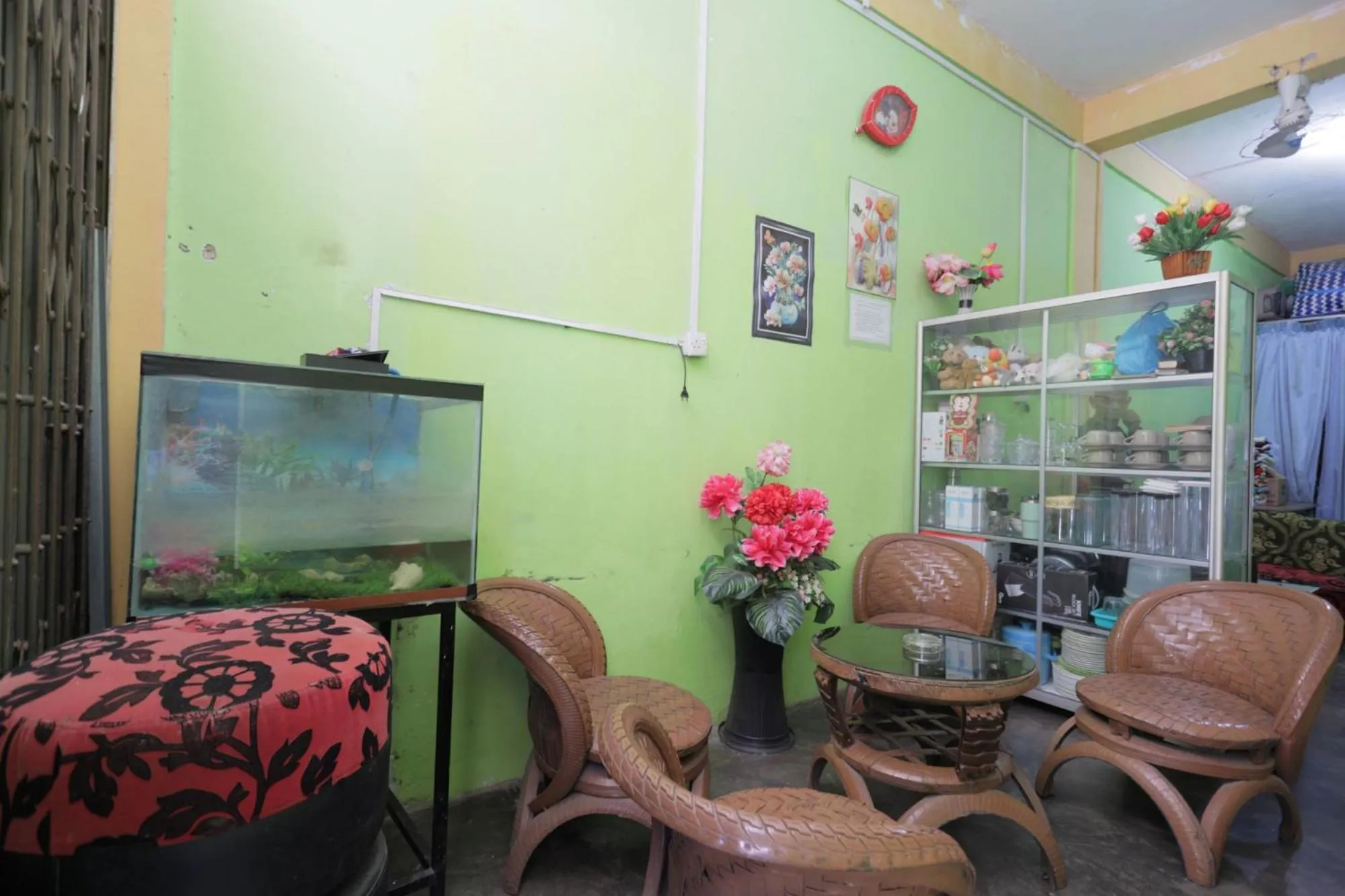 Lobby or reception in Hotel O Penginapan Mak YesNearTaman Buluh Hang Tuah