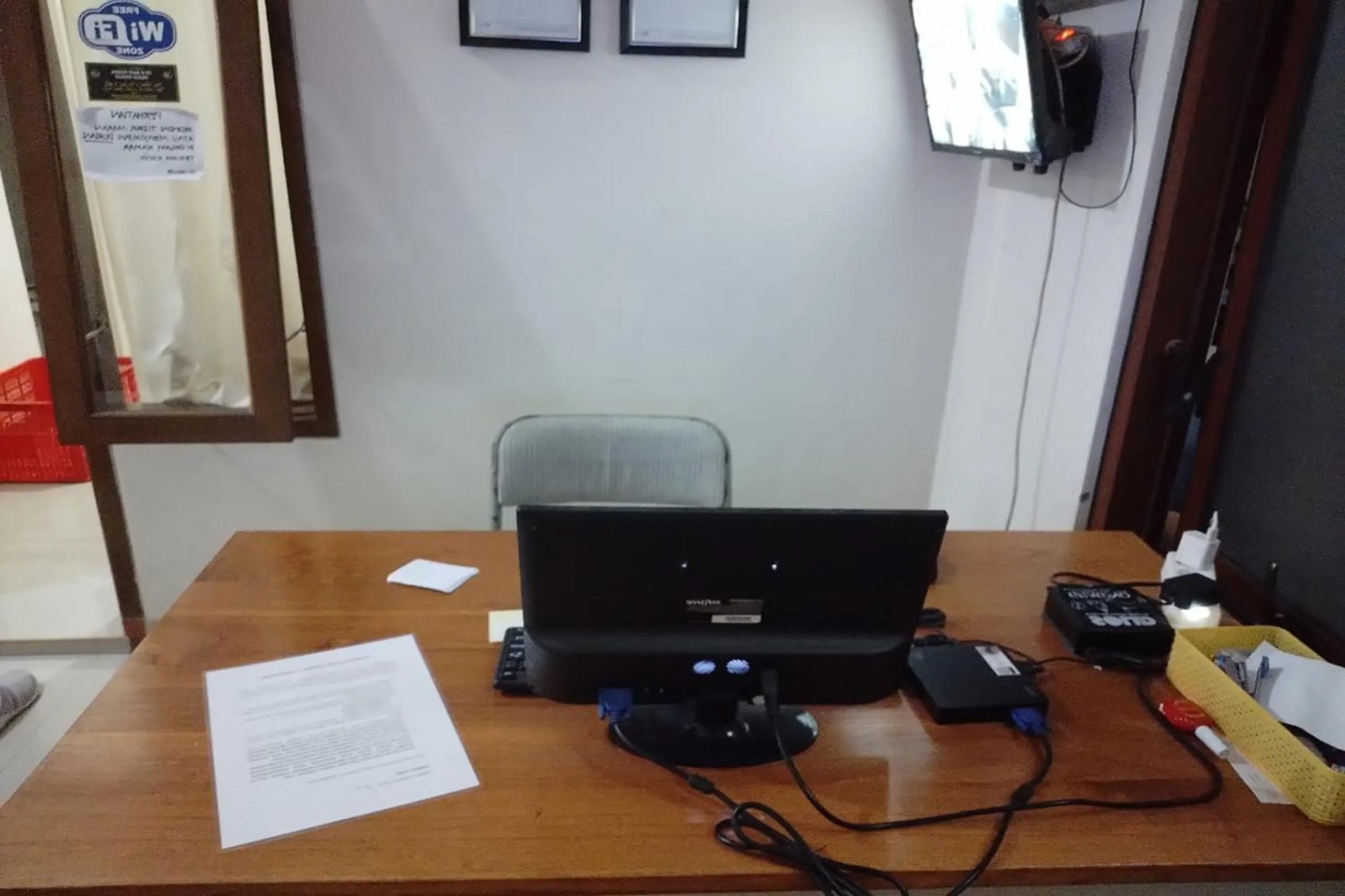 Lobby or reception in Capital O 93437 Embung Banteran CottageNearLapangan Banteran