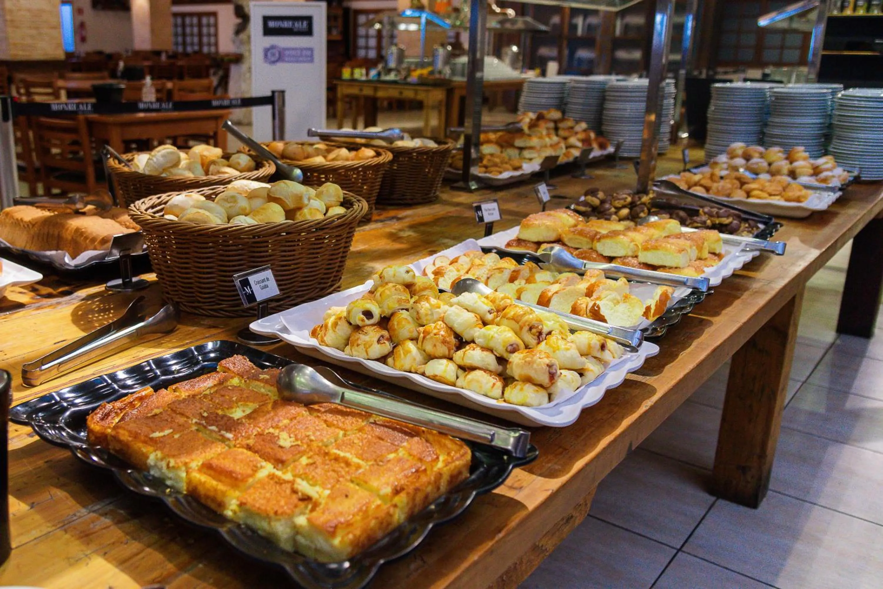 Buffet breakfast in Monreale Resort Parque Aquático