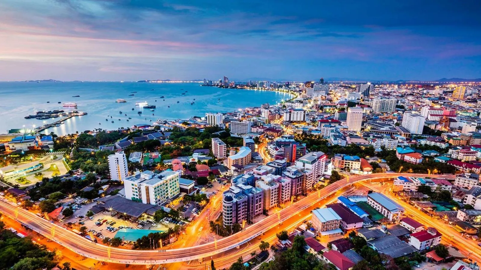 Unixx South Pattaya Sea View by MyHoliday