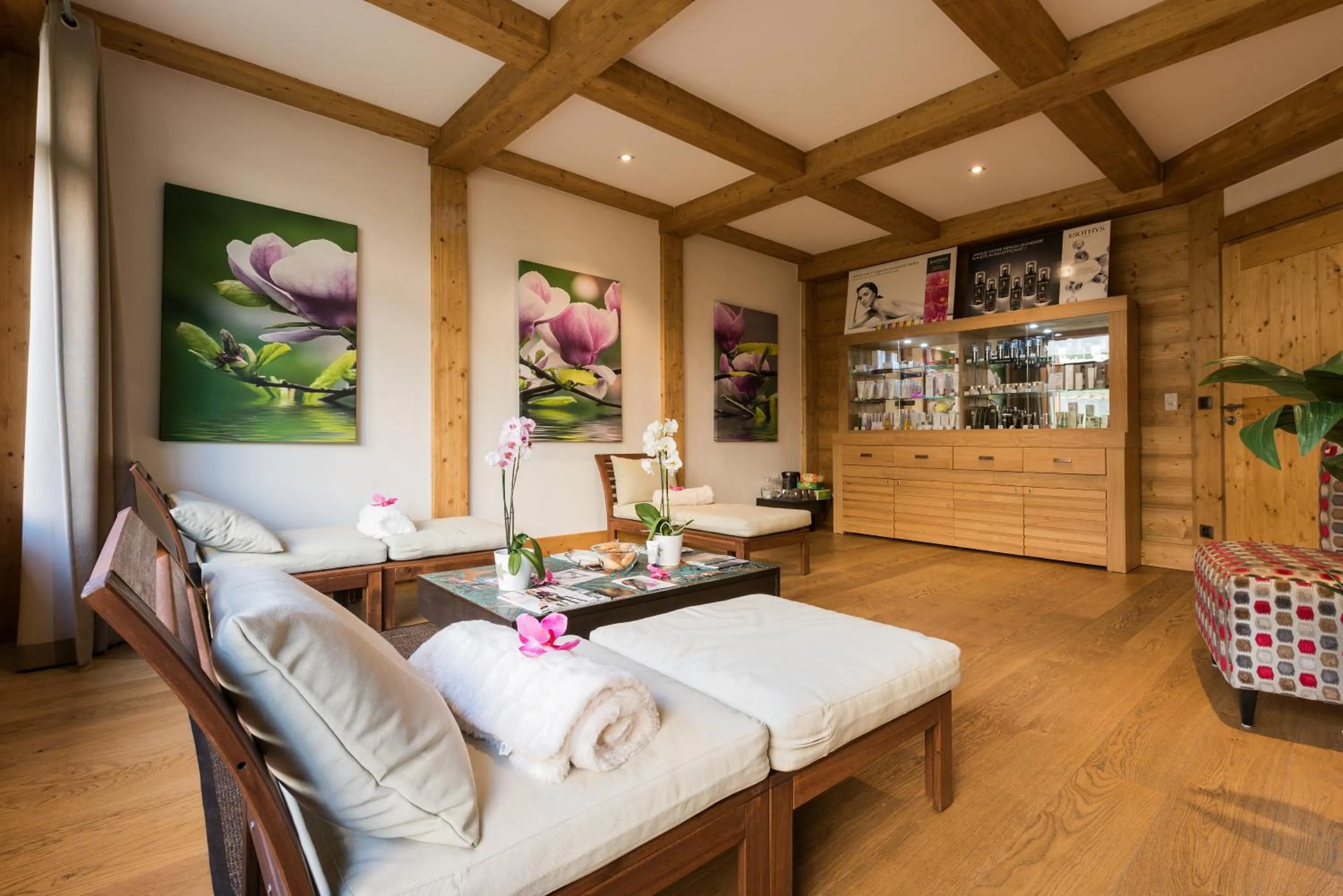 Spa and wellness centre/facilities in CGH Résidence Boutique Le Napoléon