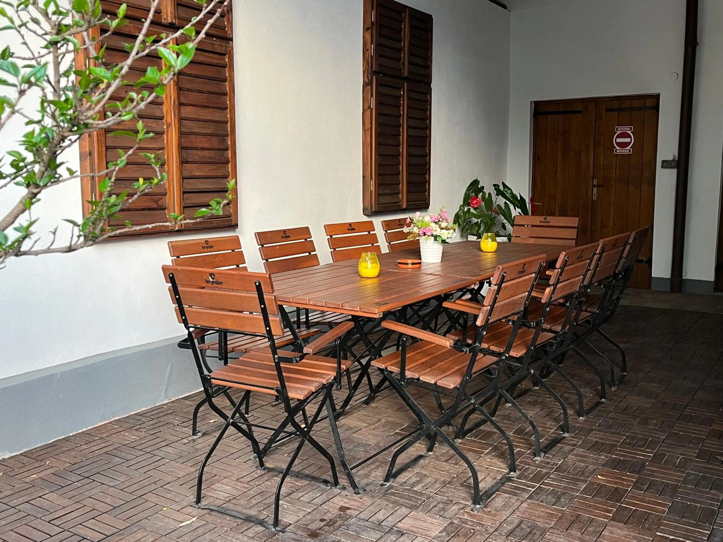 Seating area in Pensiunea Tohanu Vechi