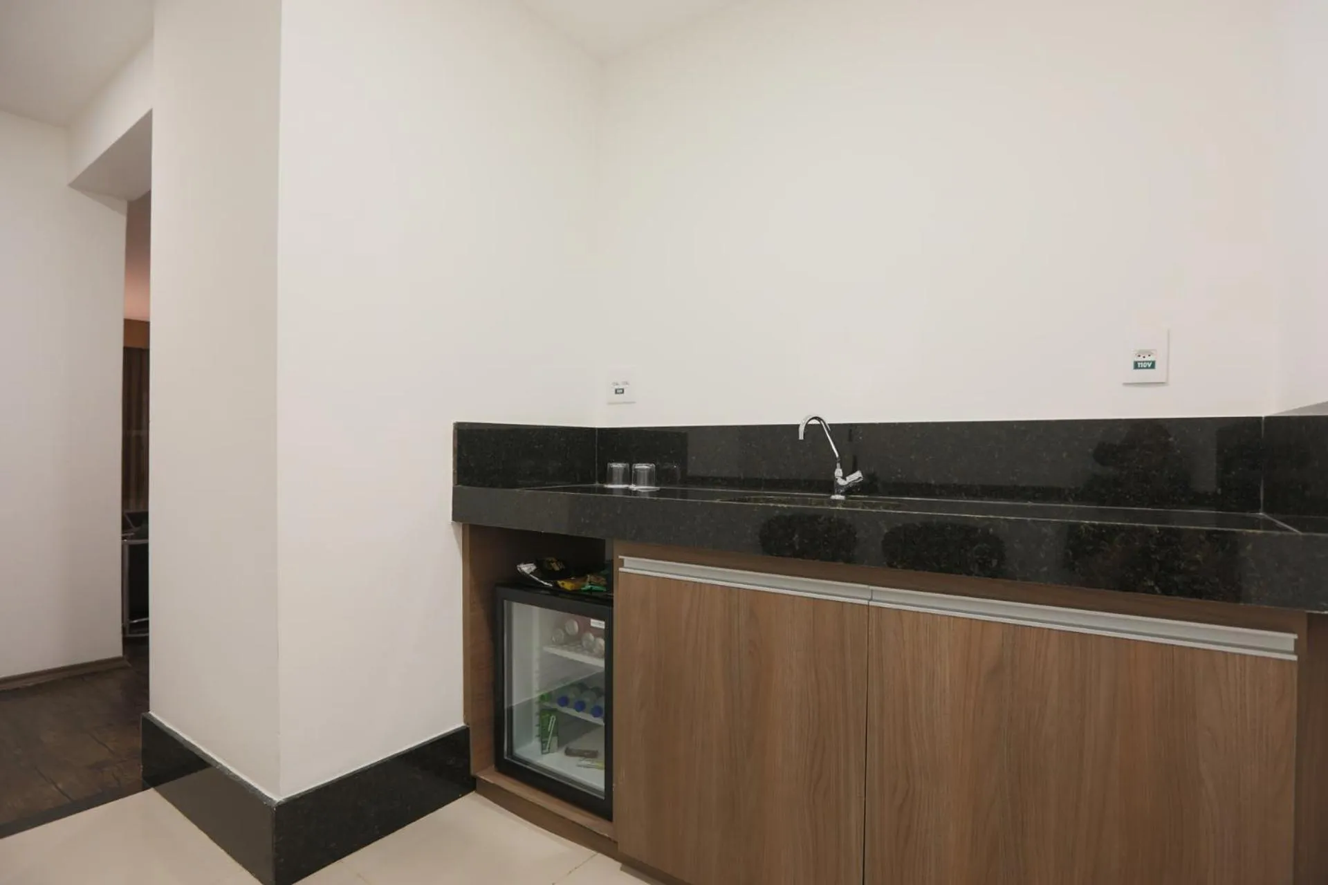 minibar in San Diego Suítes Governador Valadares