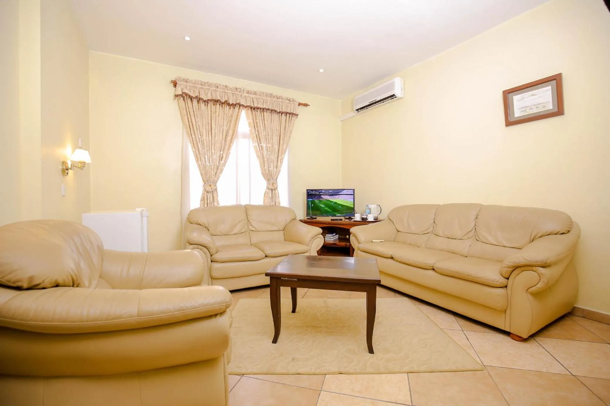 Living room in New Safari Hotel