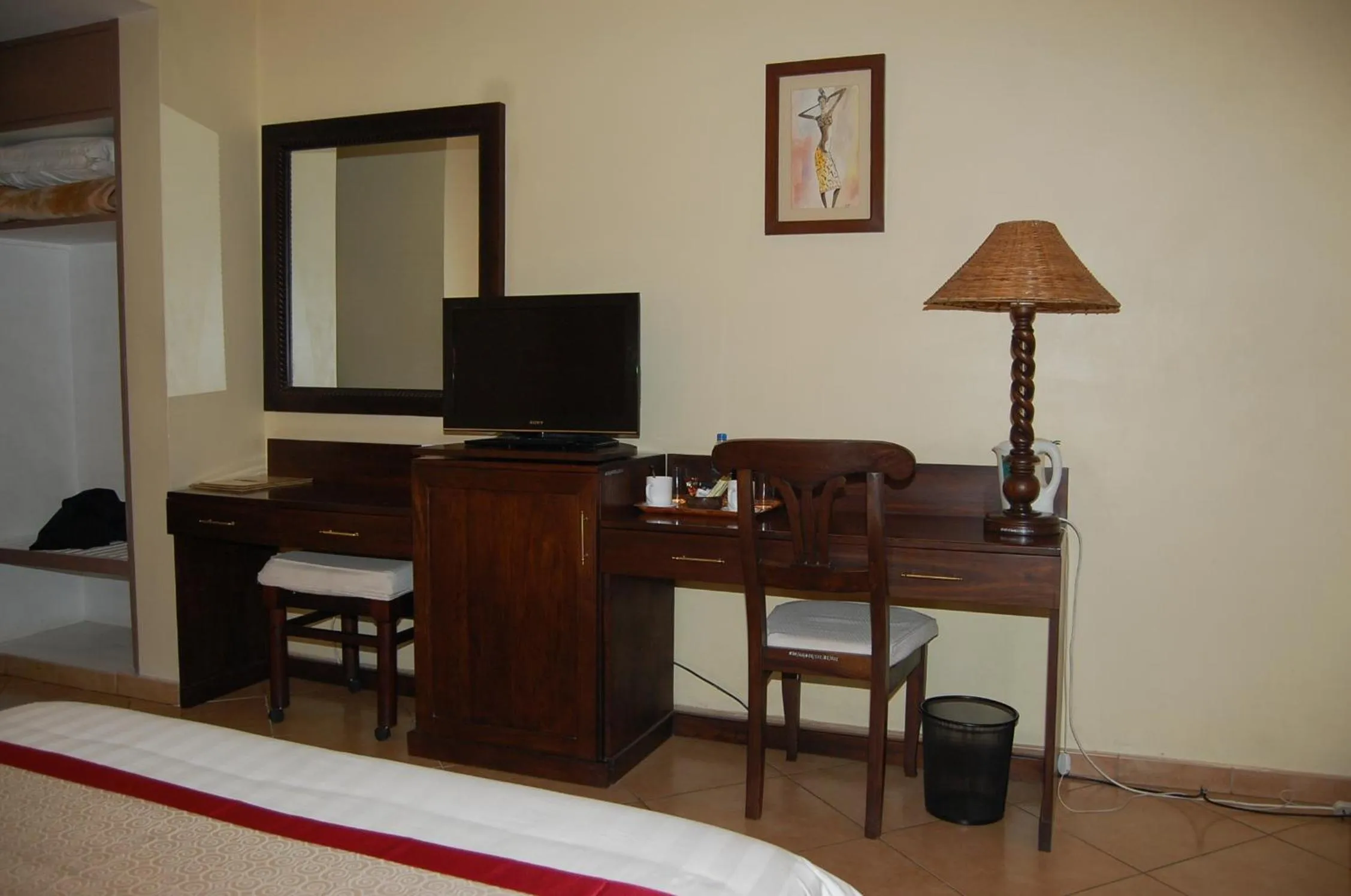 TV and multimedia in New Safari Hotel
