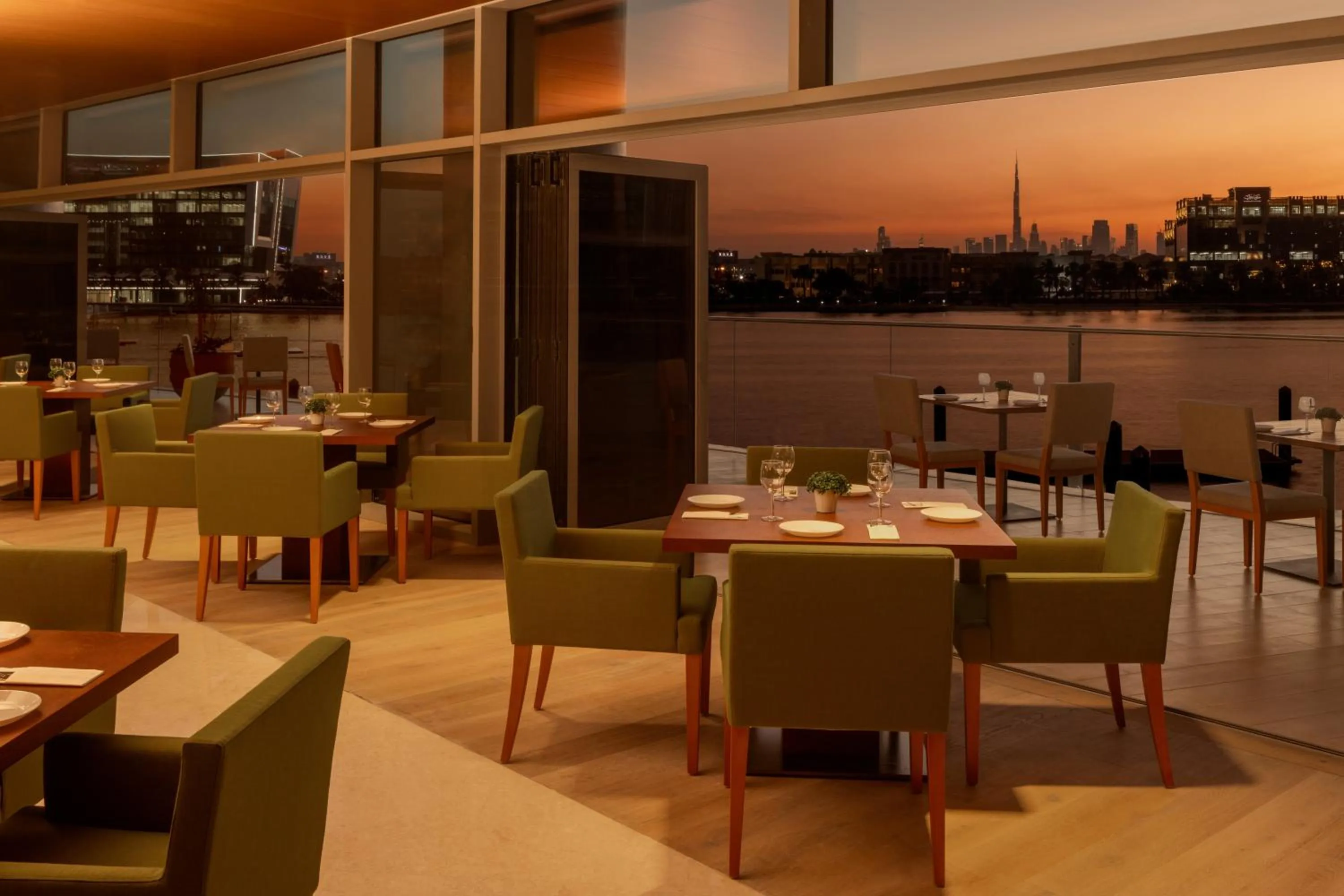 Restaurant/places to eat in Hilton Dubai Creek Hotel & Residences