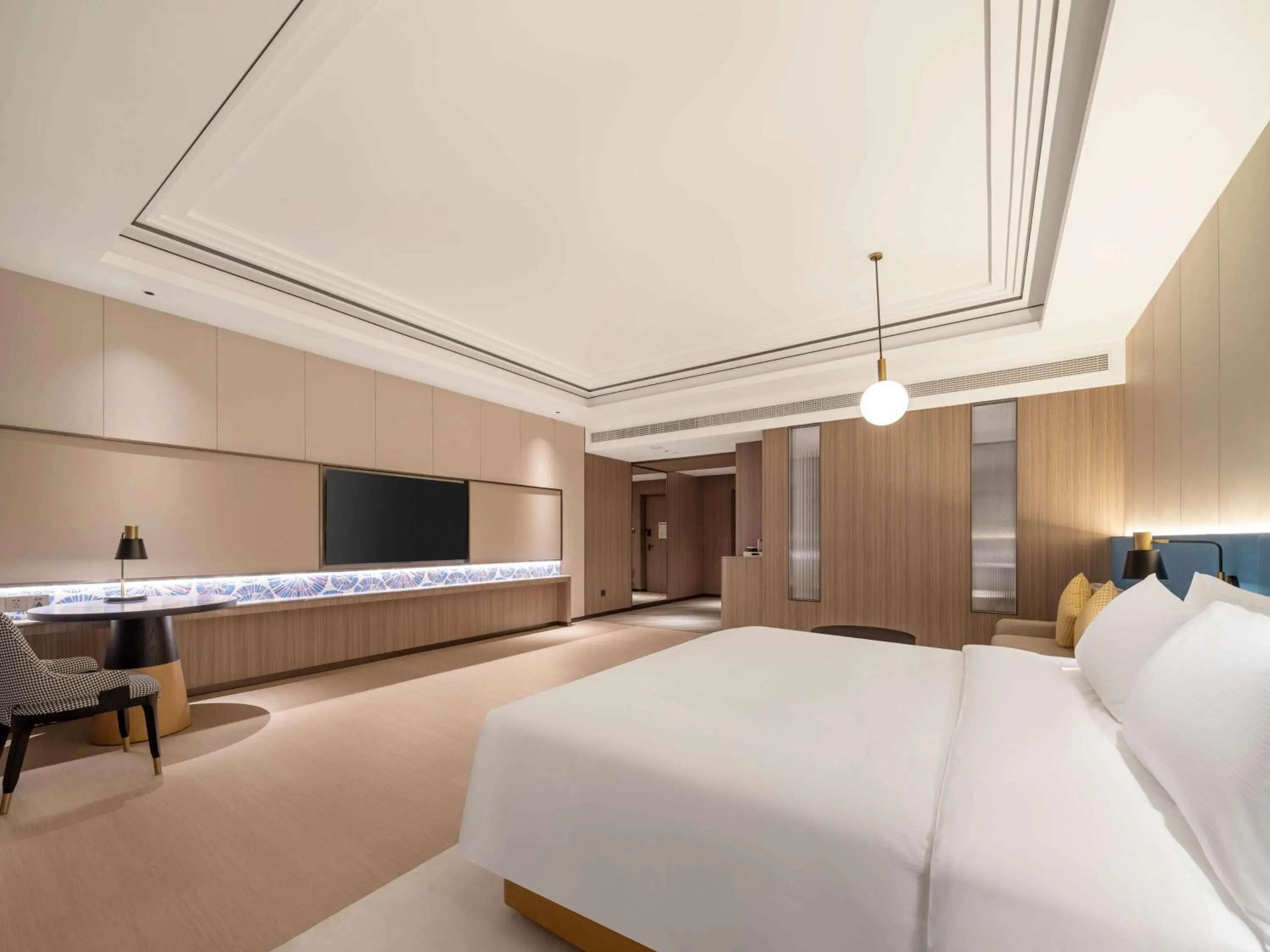 Living room, Bed in Hilton Garden Inn Jiangmen Xinhui