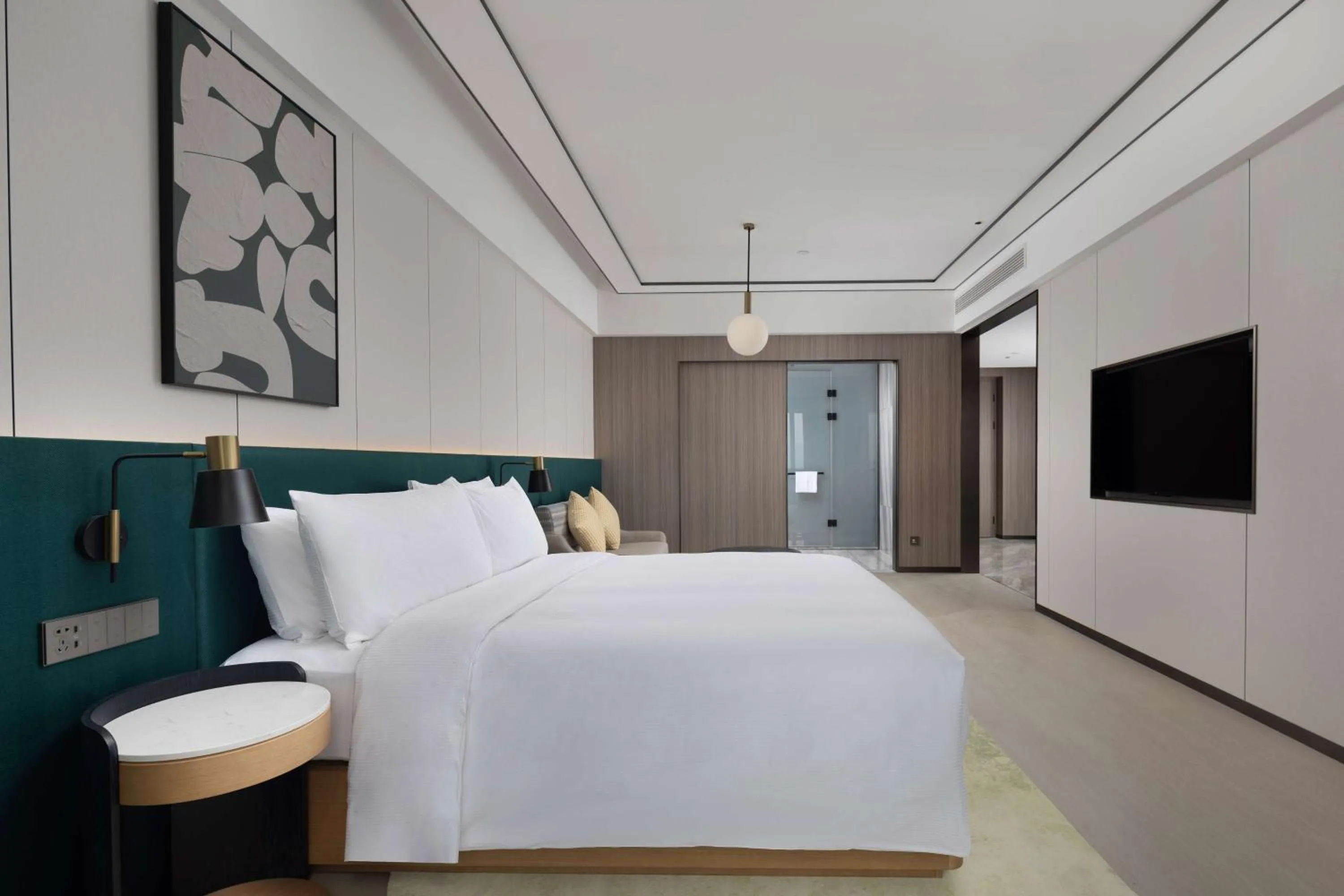 Bed in Hilton Garden Inn Jiangmen Xinhui