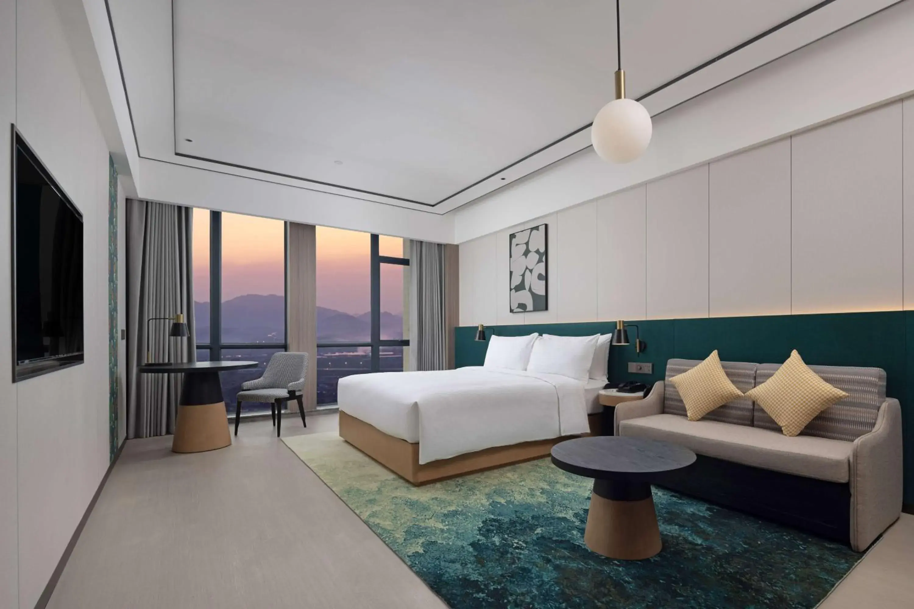 Deluxe King Room in Hilton Garden Inn Jiangmen Xinhui Deluxe King Room in Hilton Garden Inn Jiangmen Xinhui