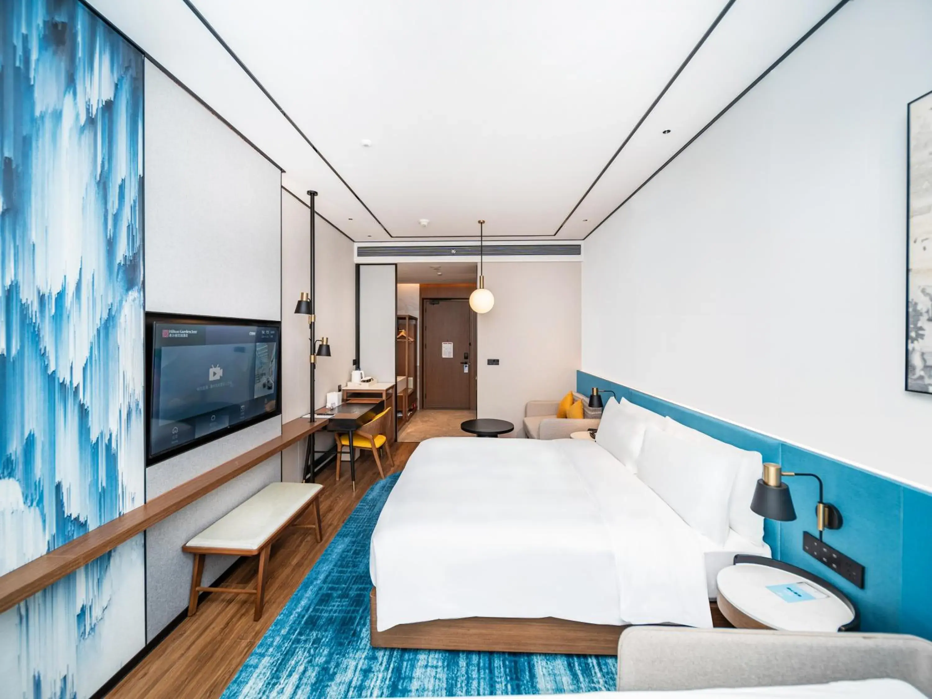 King Room with Sofa Bed in Hilton Garden Inn Huizhou North Railway Station King Room with Sofa Bed in Hilton Garden Inn Huizhou North Railway Station