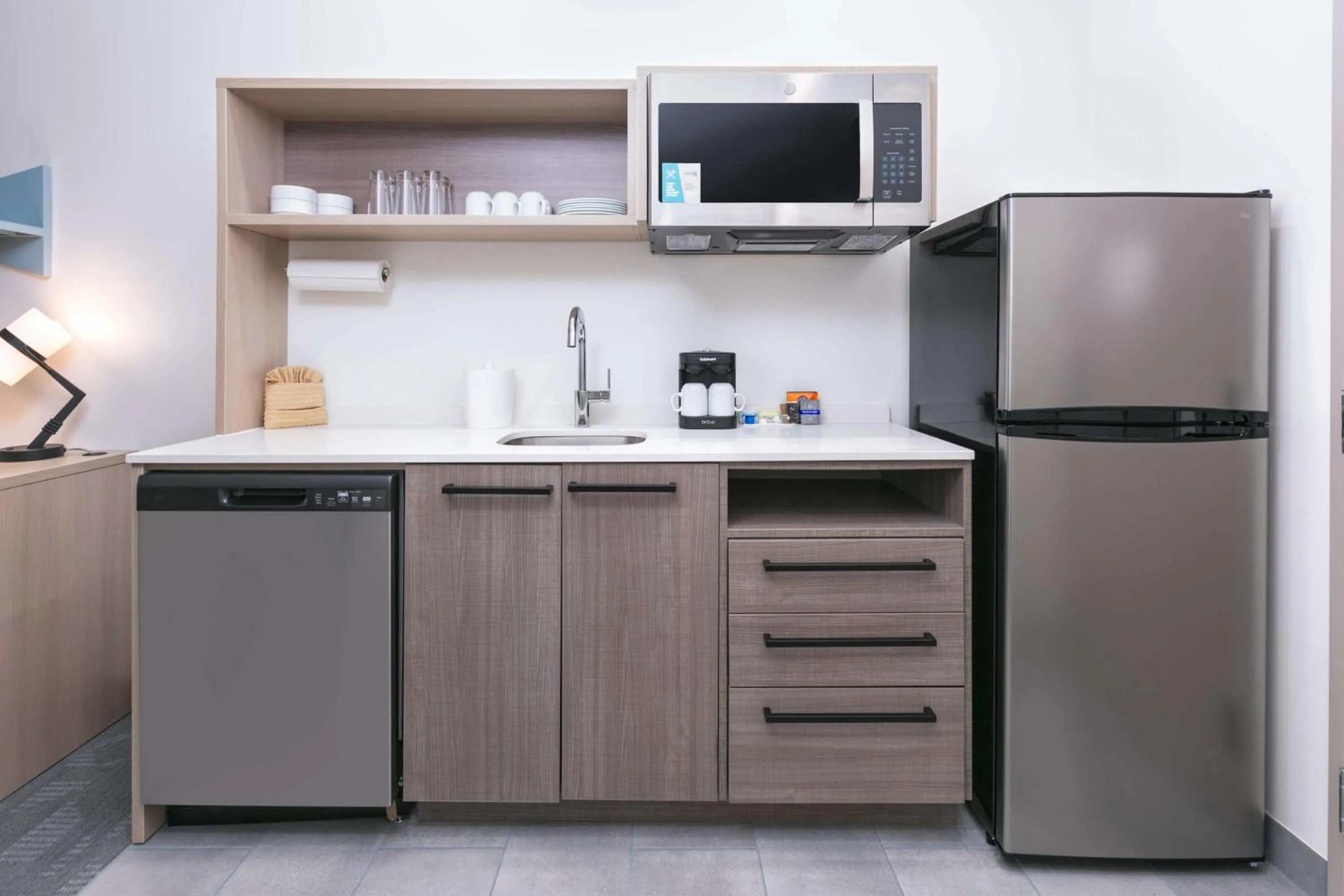 Kitchen or kitchenette in Home2 Suites By Hilton Huntsville, Tx