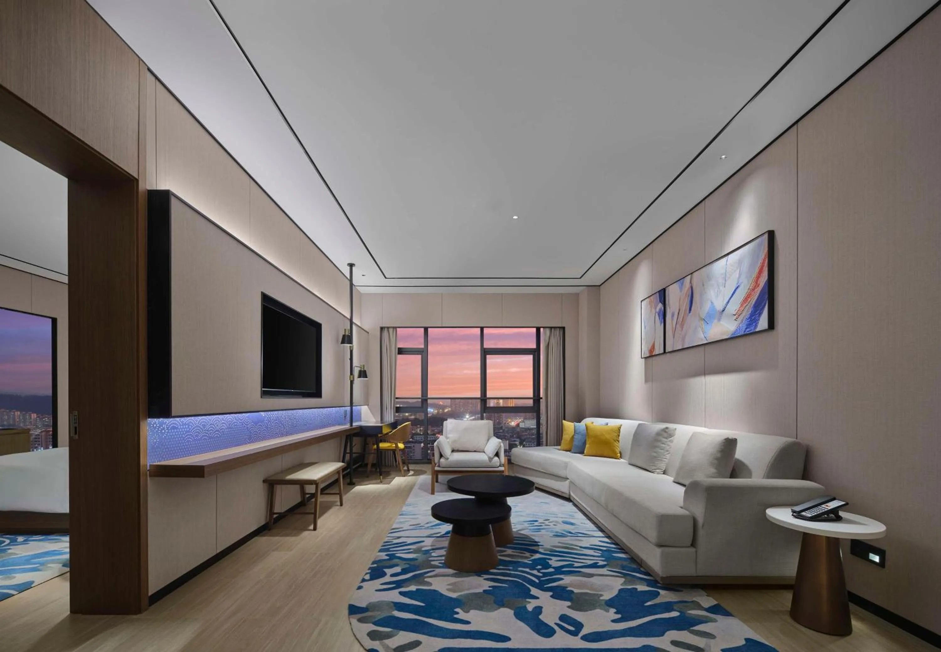 Living room, Bed in Hilton Garden Inn Ganzhou Longnan