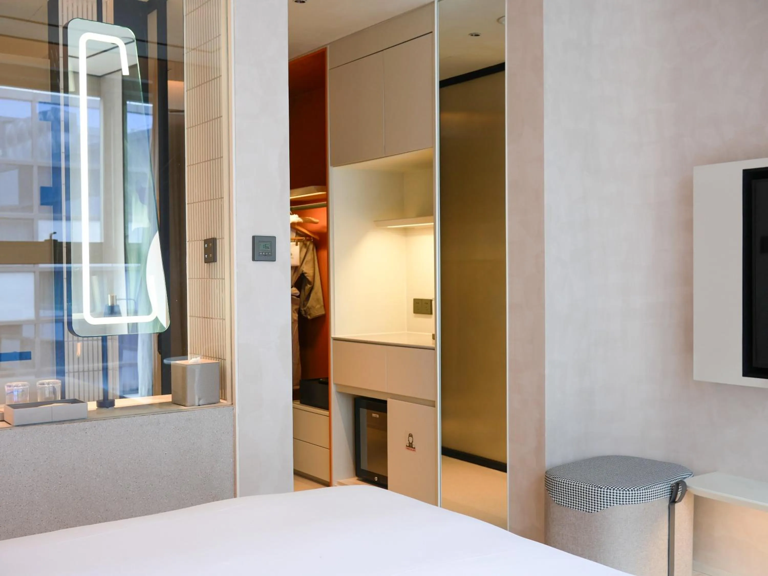 hair dresser, Bed in Hilton Garden Inn Nanjing Hexi Olympic Sports Center