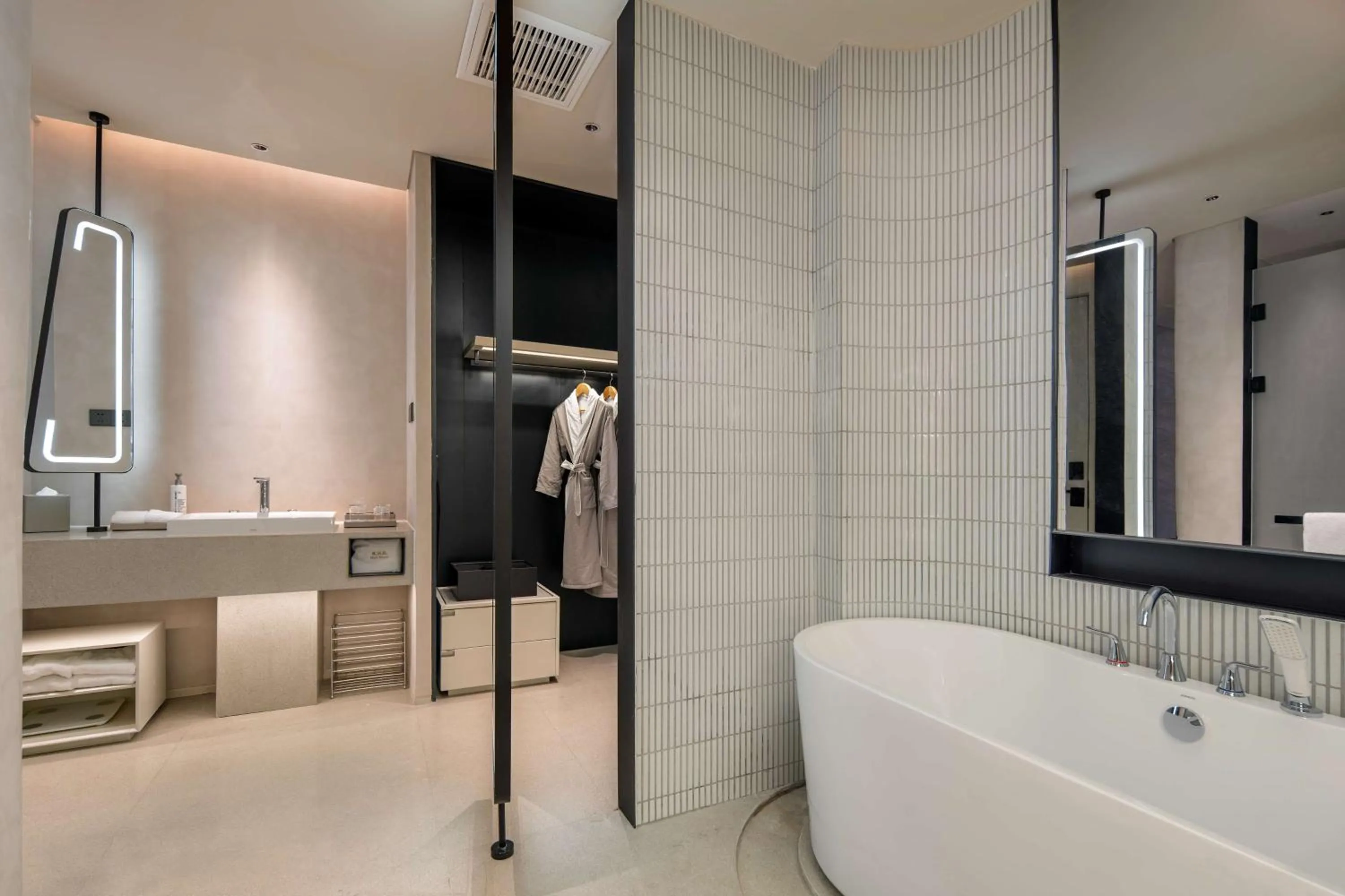 Bathroom in Hilton Garden Inn Nanjing Hexi Olympic Sports Center