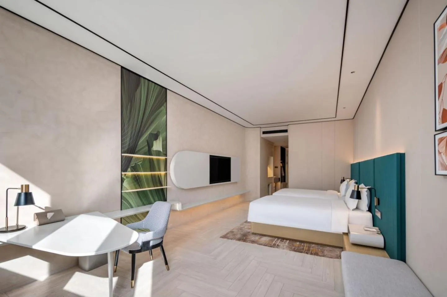 Photo of the whole room, Bed in Hilton Garden Inn Nanjing Hexi Olympic Sports Center